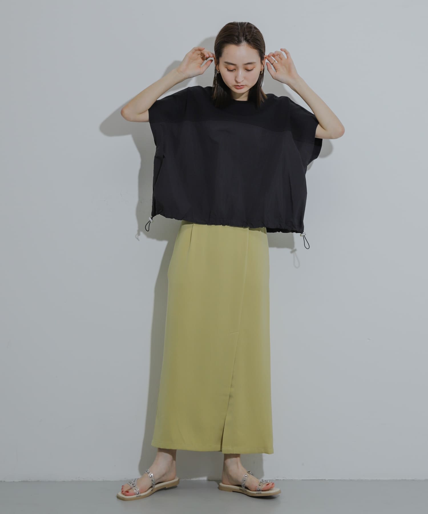 身長：169cm サイズ：one