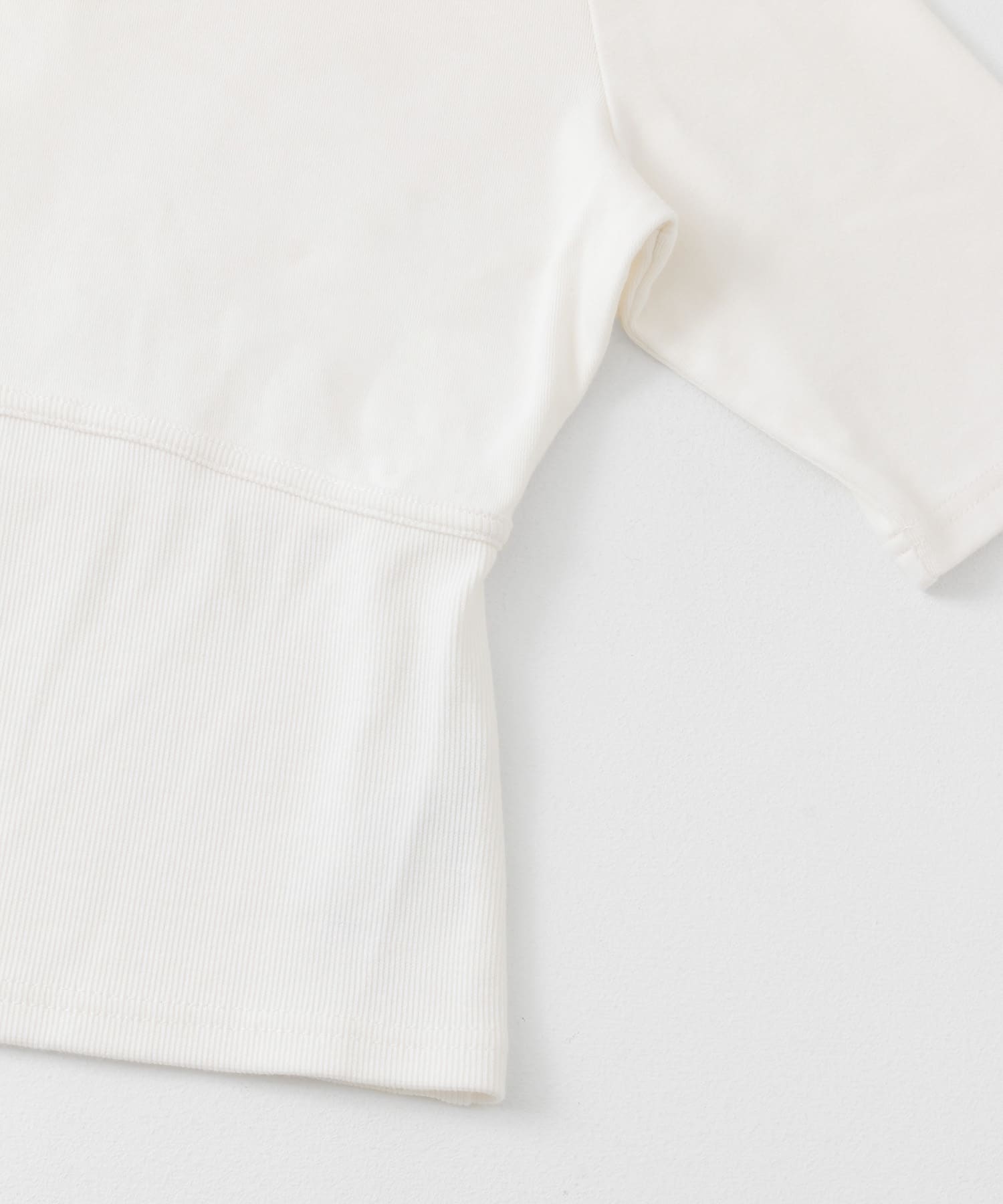 ウエストリブコンパクトトップ IVORY one