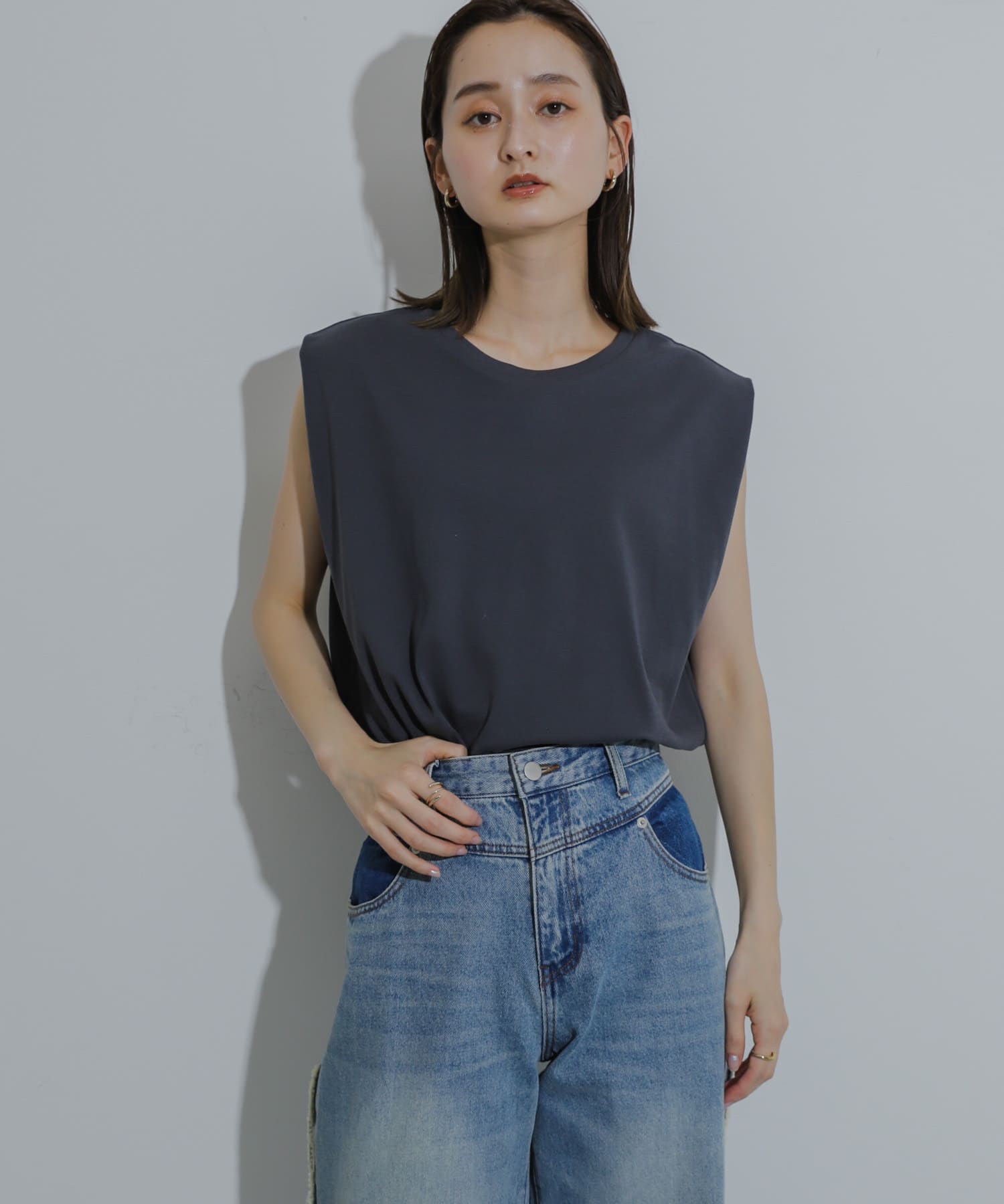 身長：169cm サイズ：one