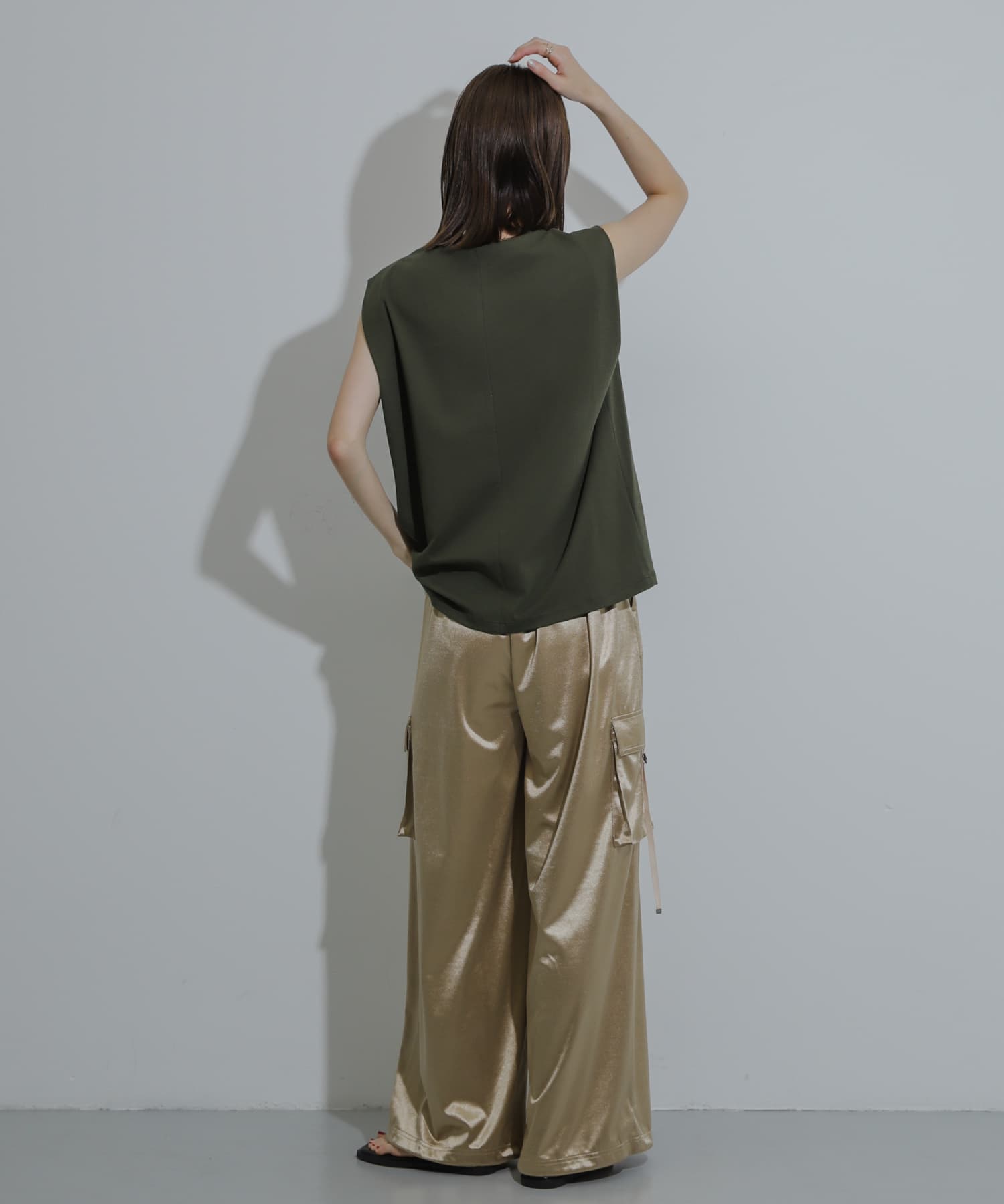 身長：169cm サイズ：one