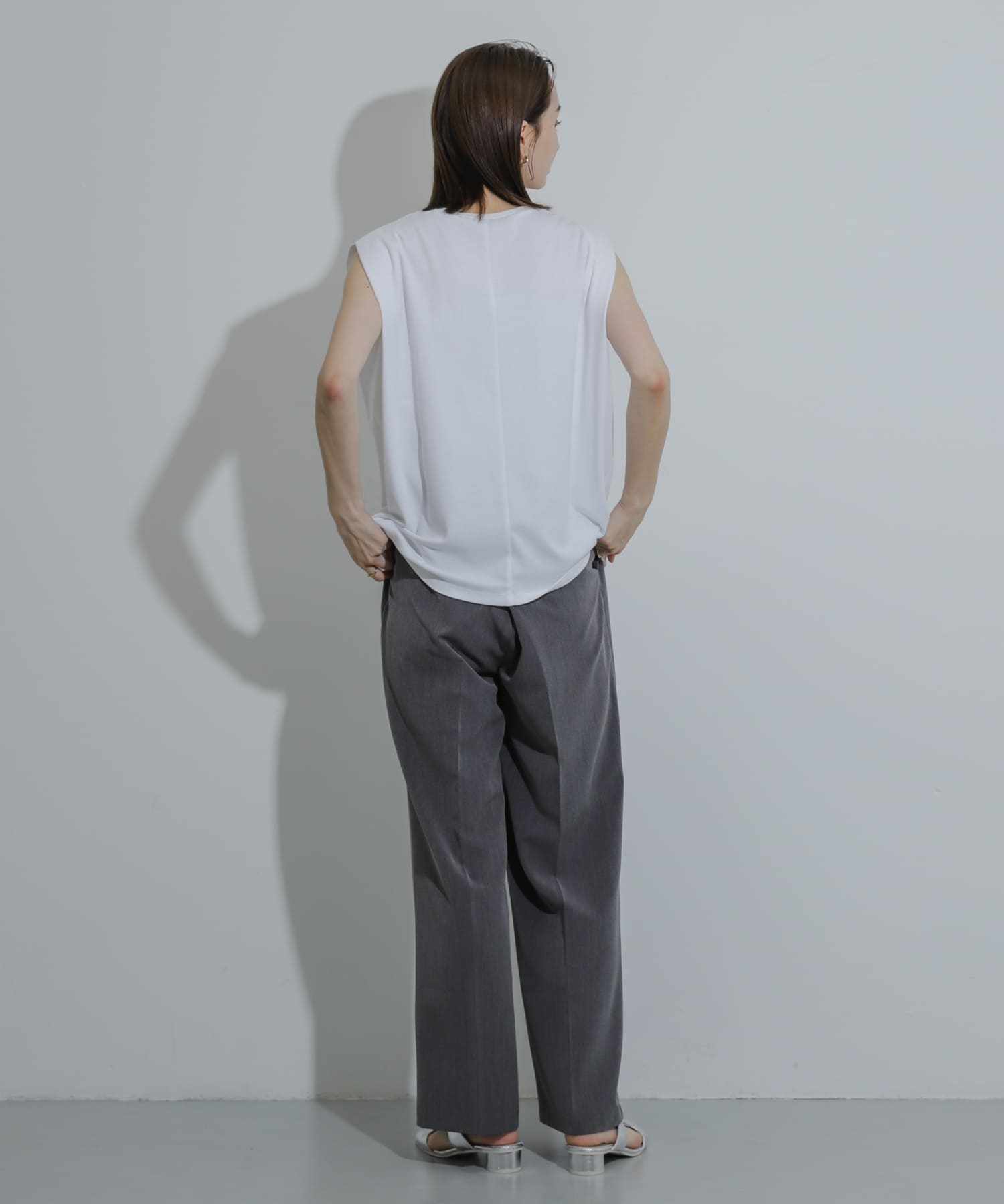 身長：169cm サイズ：one