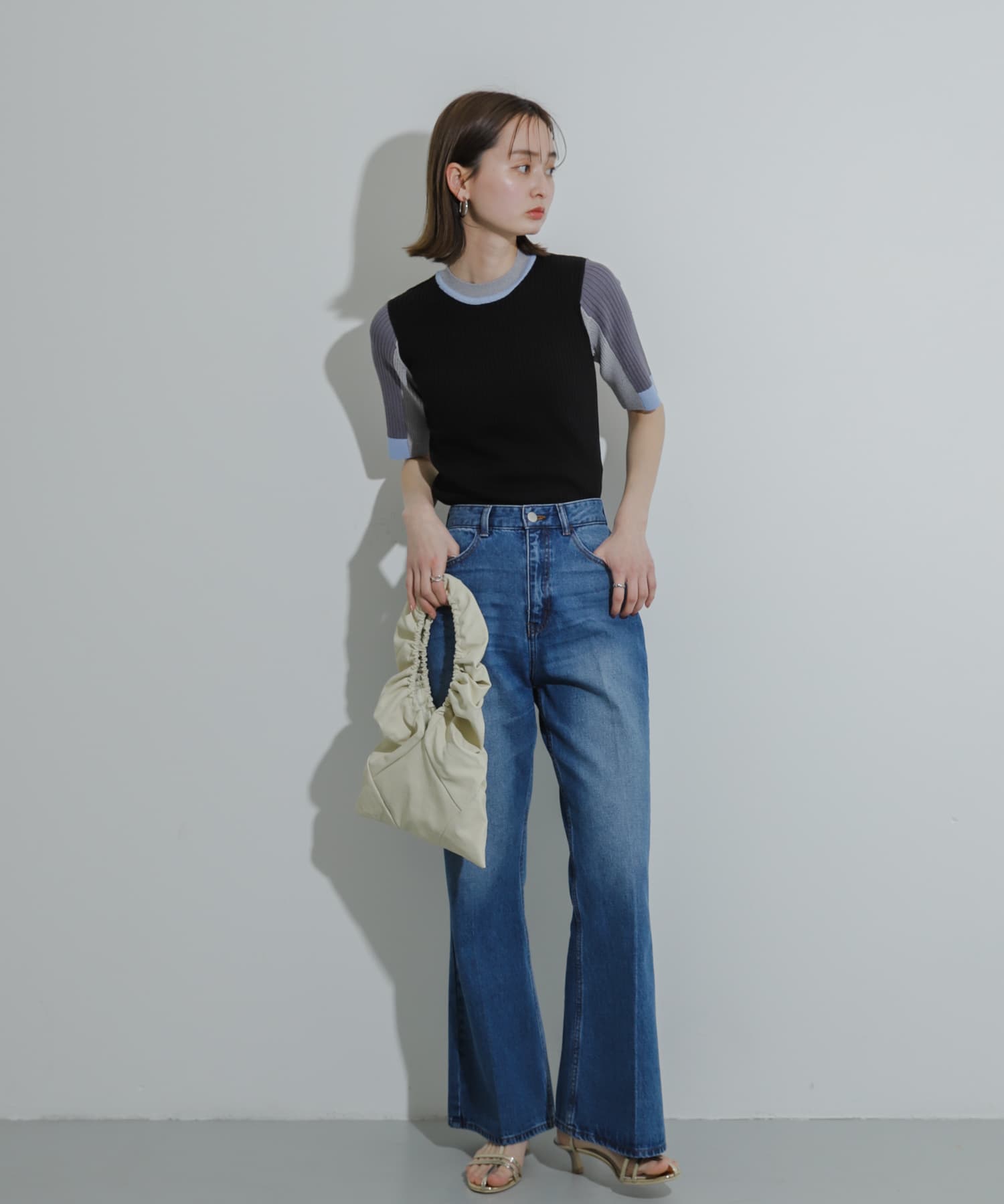 BLK×GRY