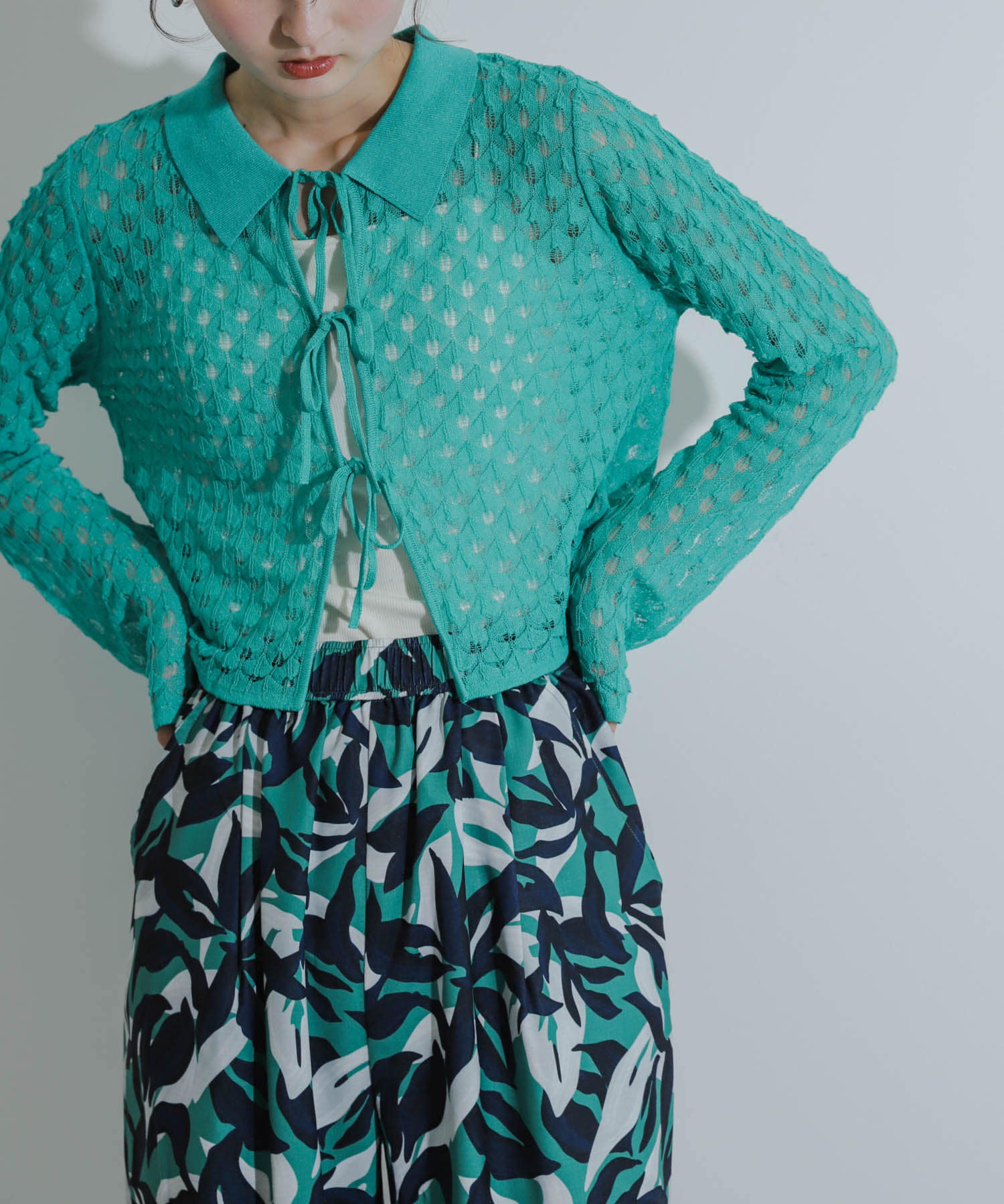 GREEN