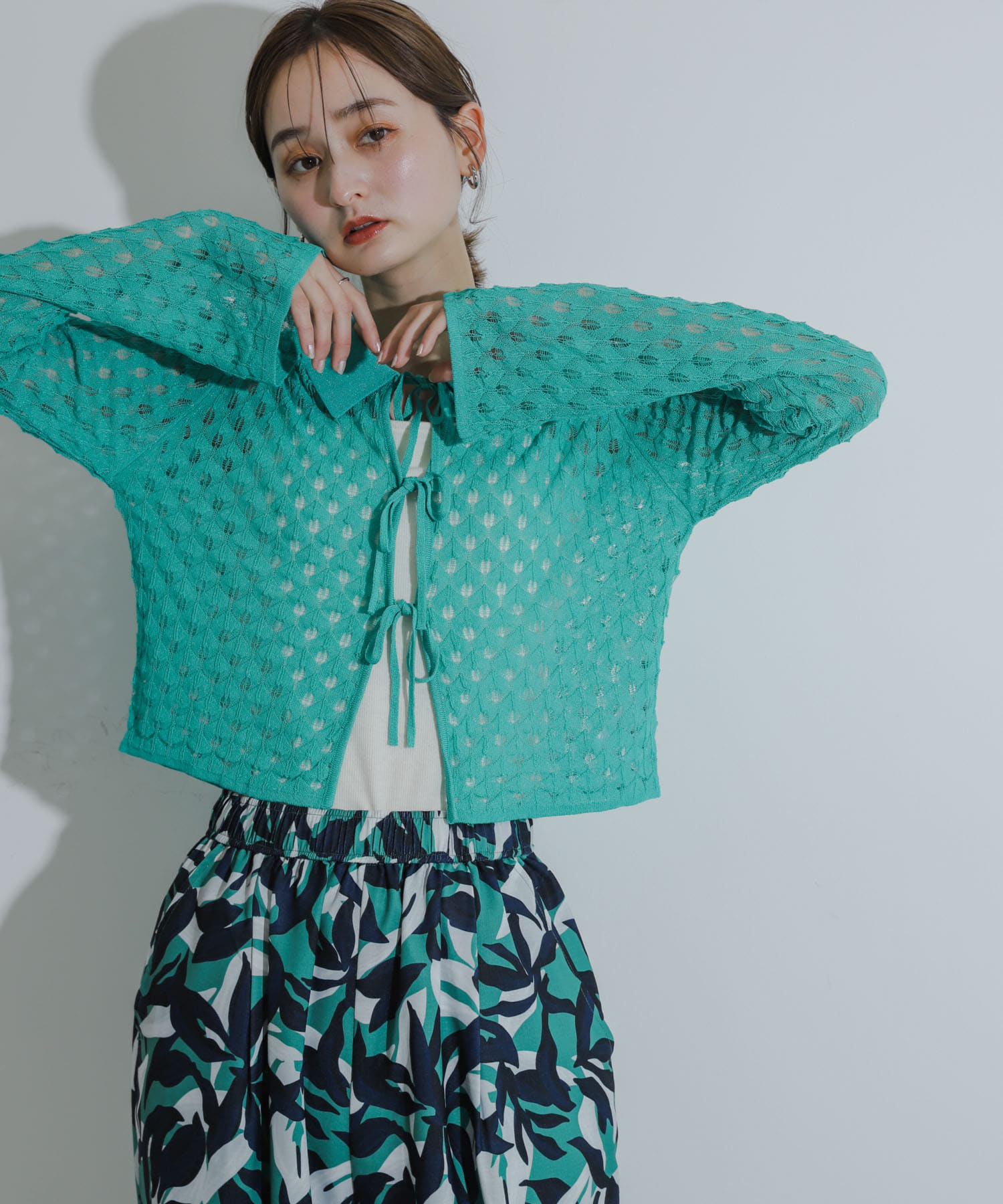GREEN