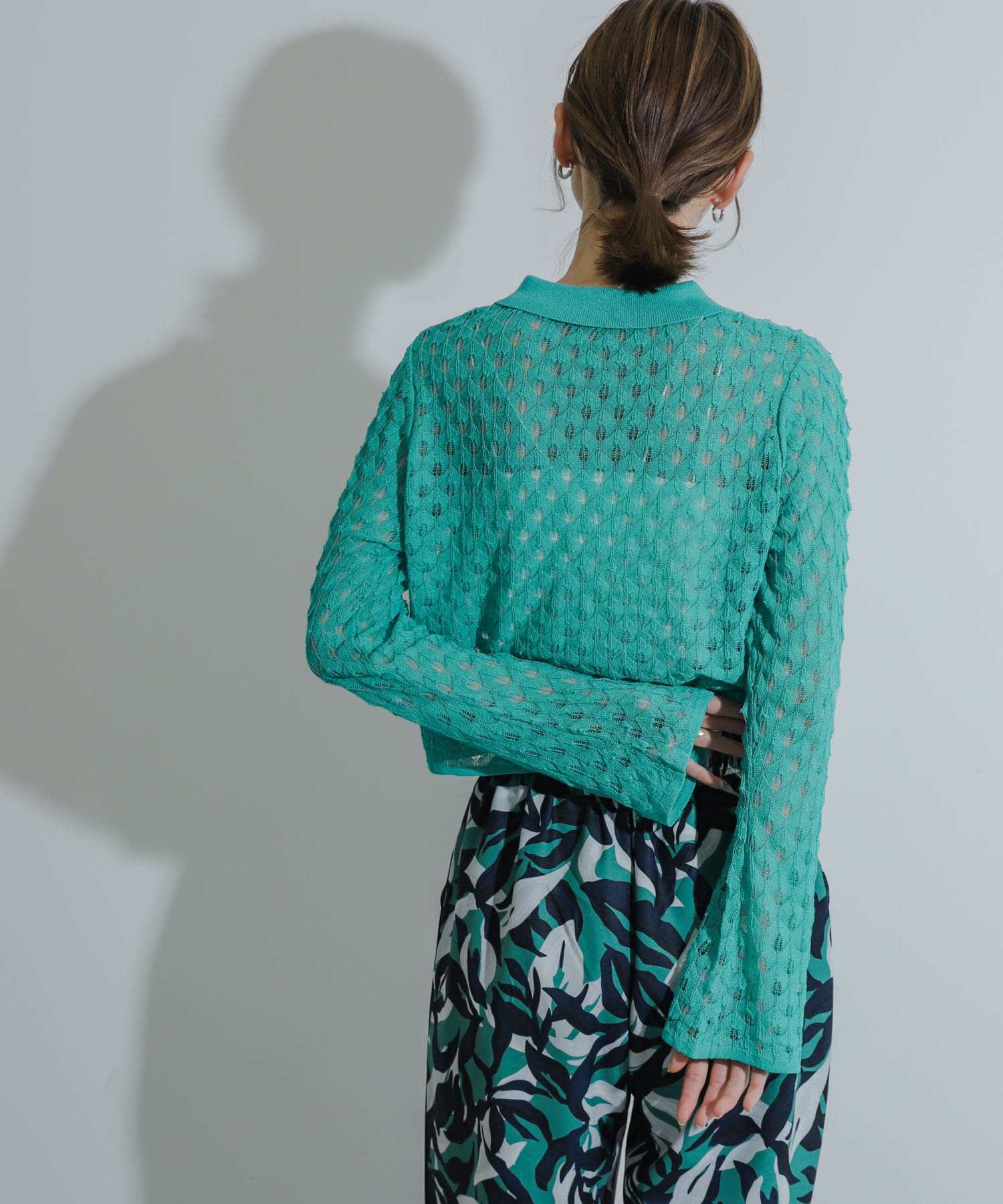GREEN