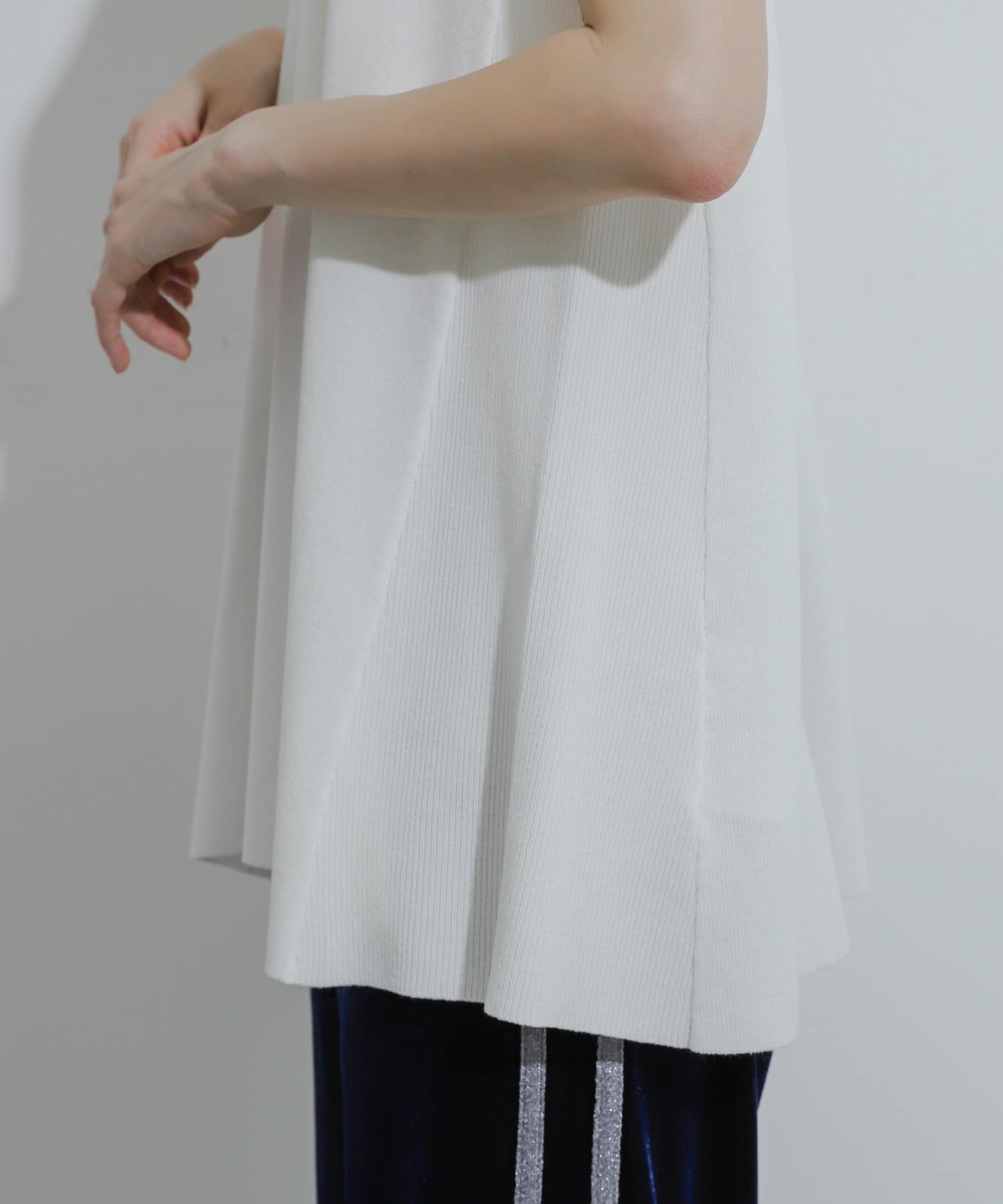 身長：169cm サイズ：one