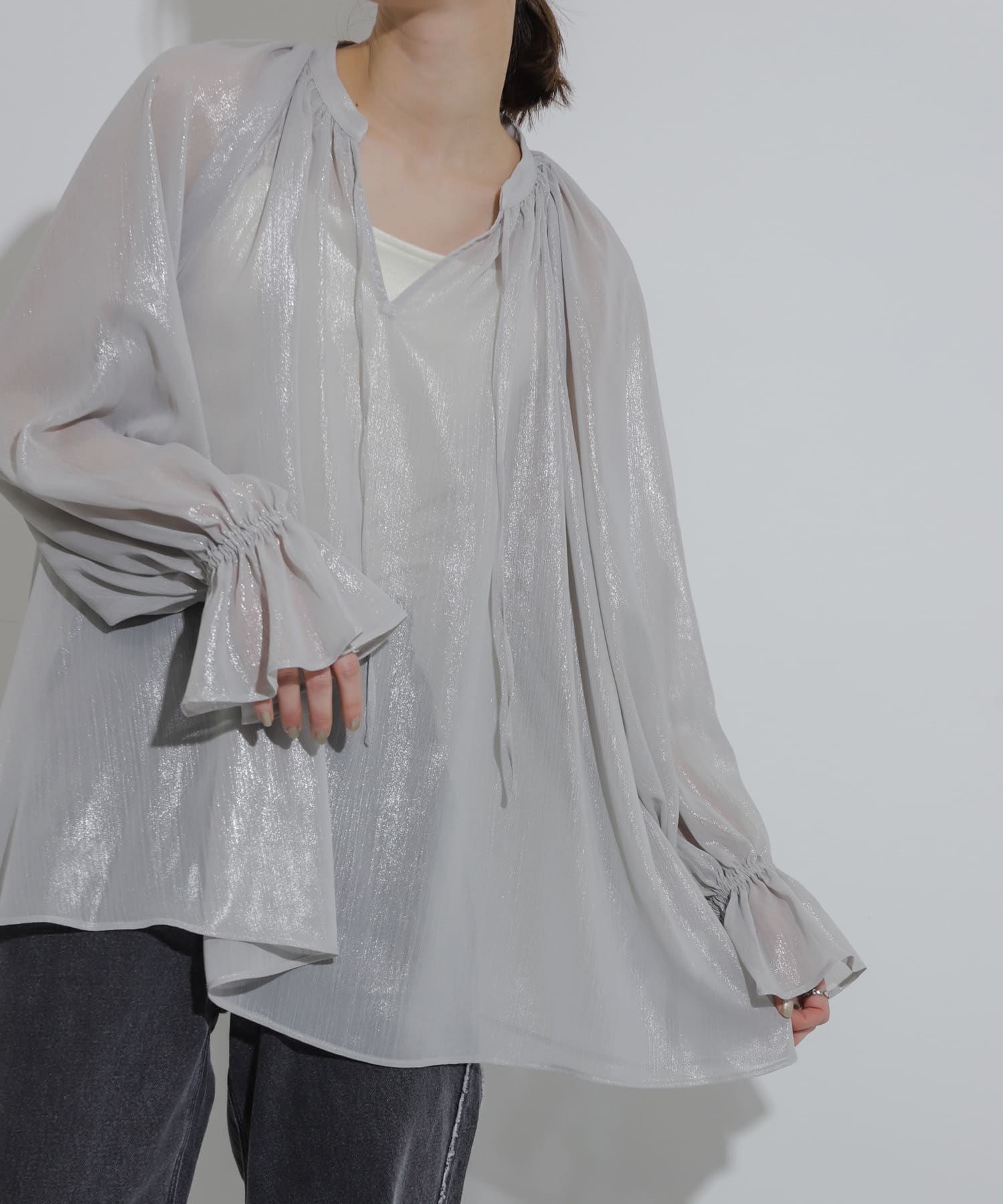GRAY