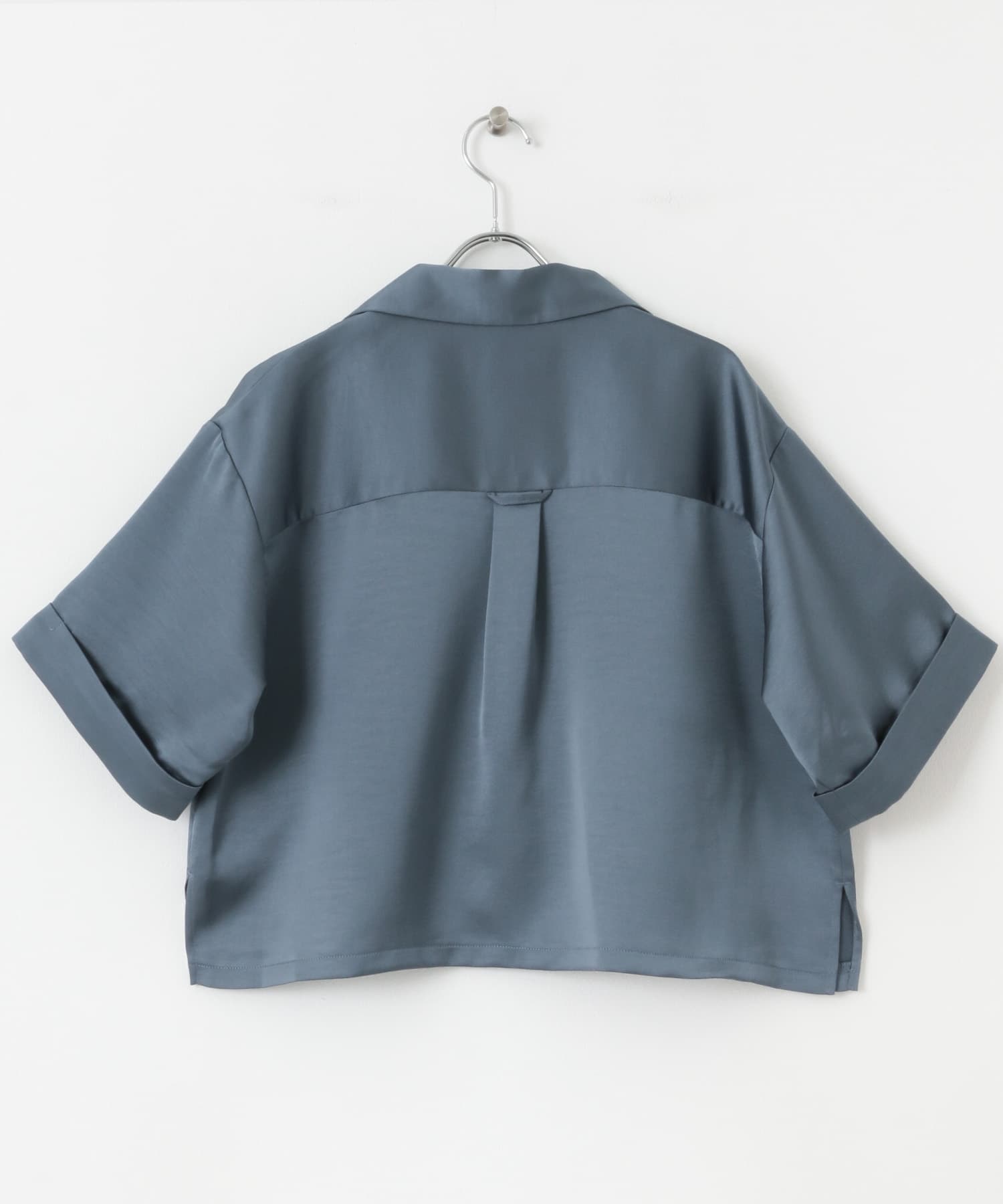 サテンオープンカラークロップドシャツ NAVY one