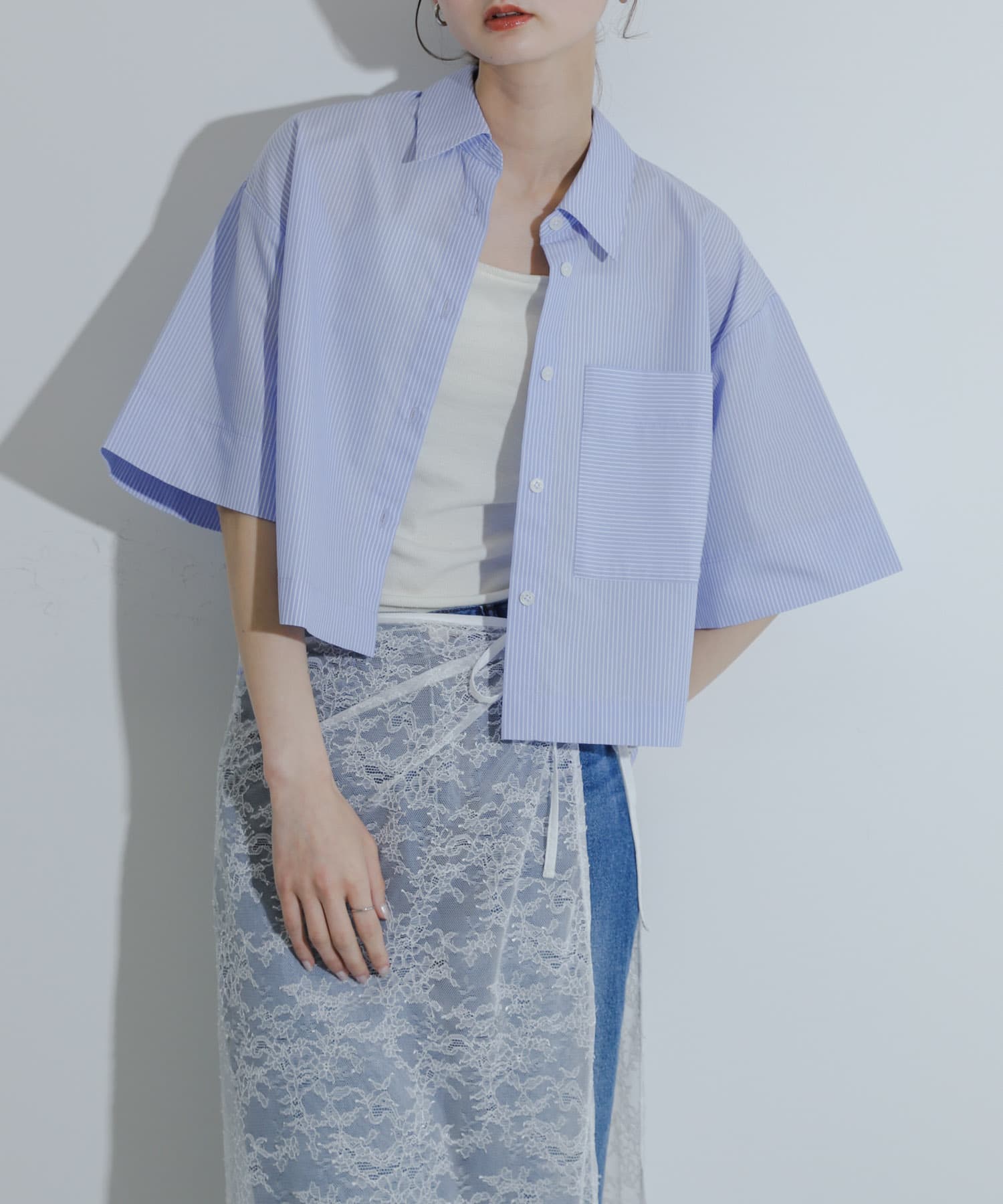 BLU×WHT