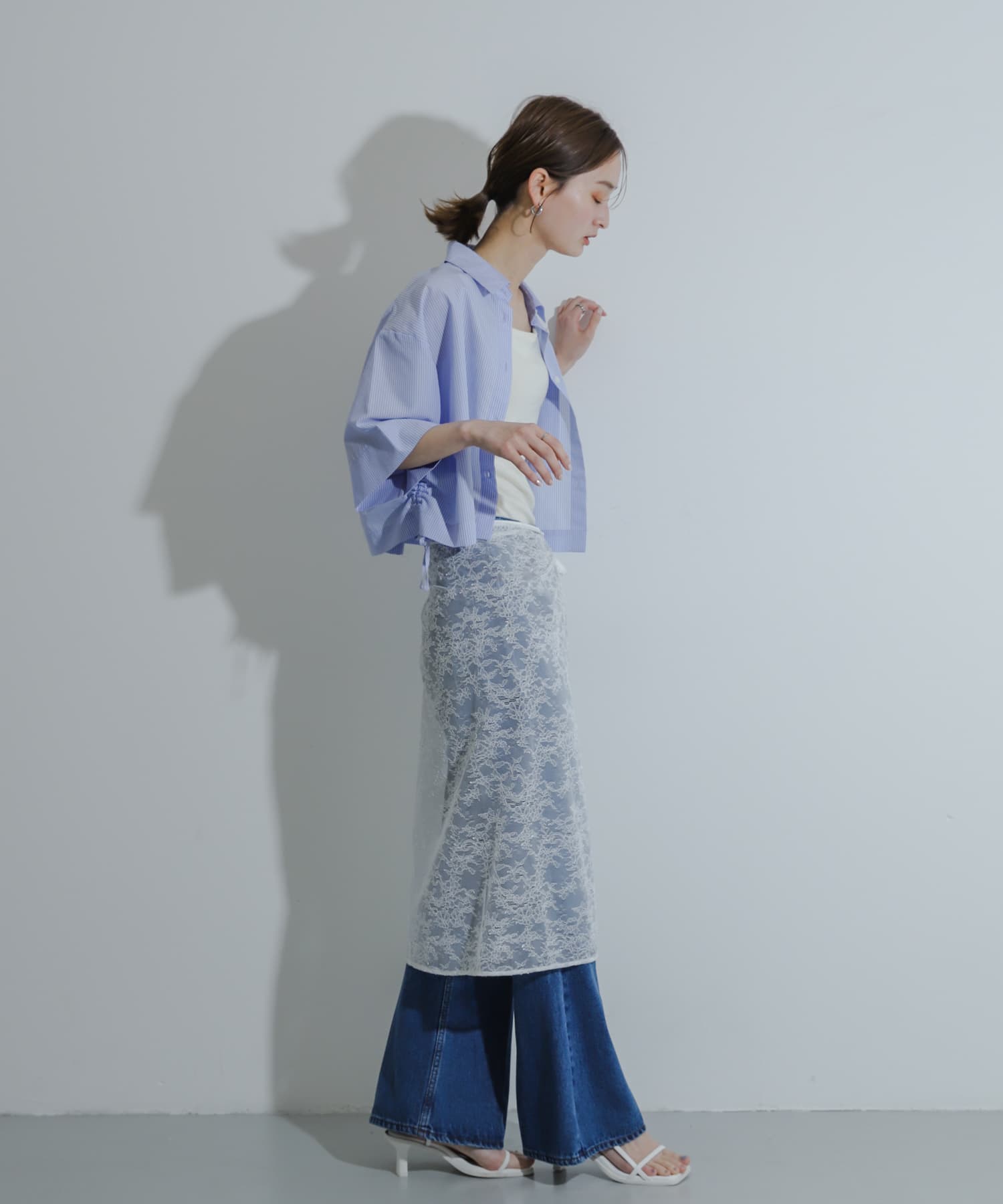 BLU×WHT