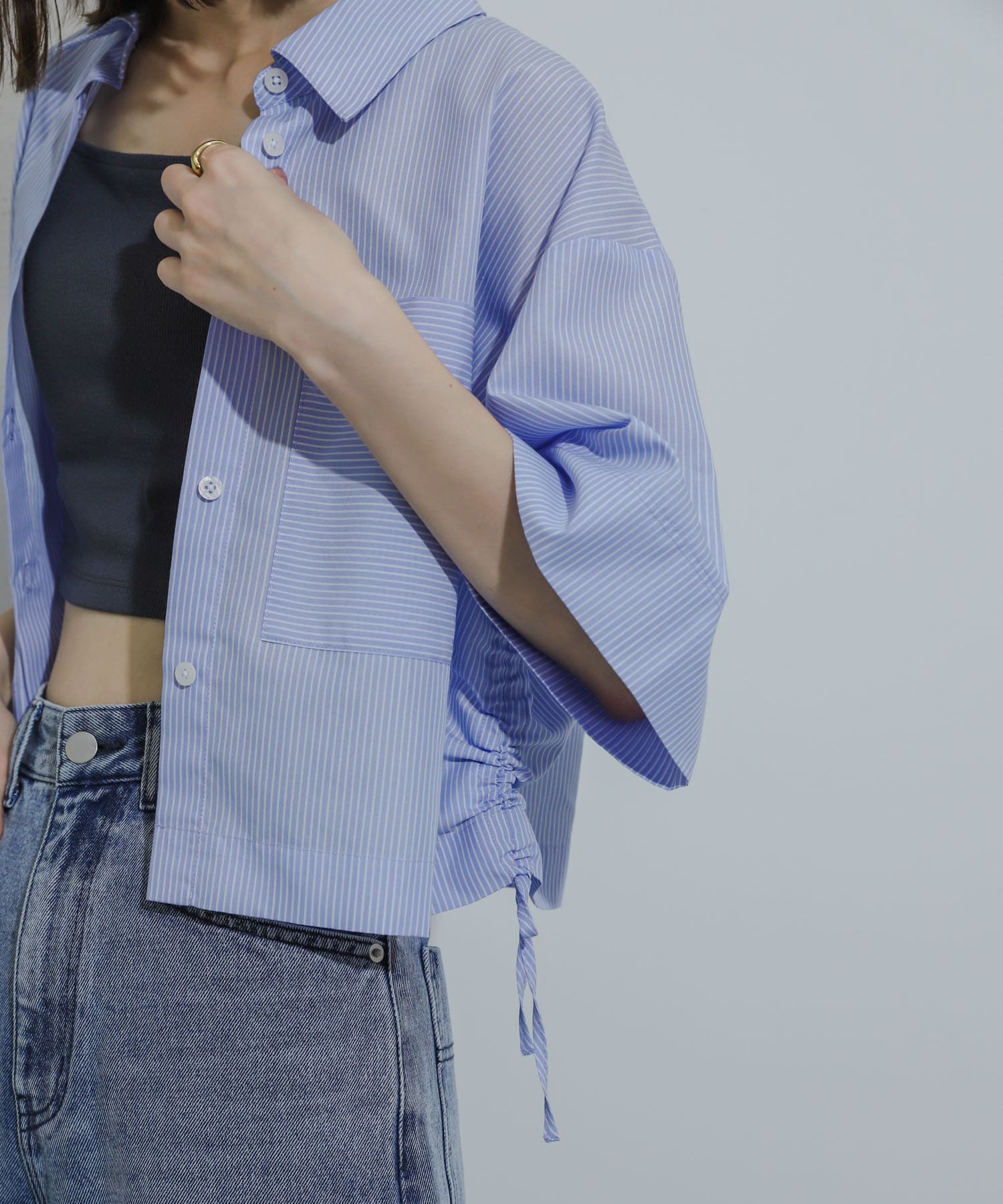 BLU×WHT
