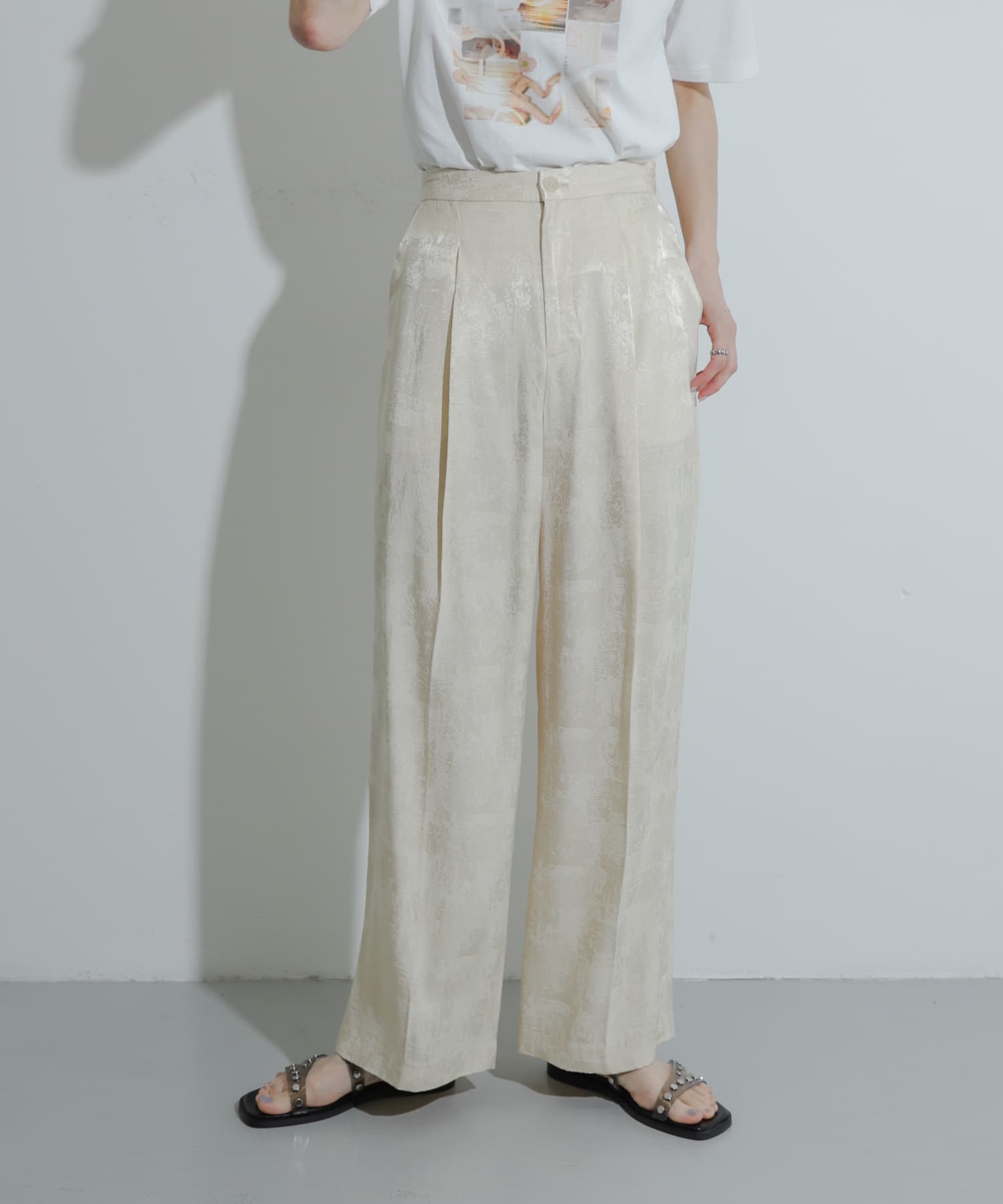 IVORY