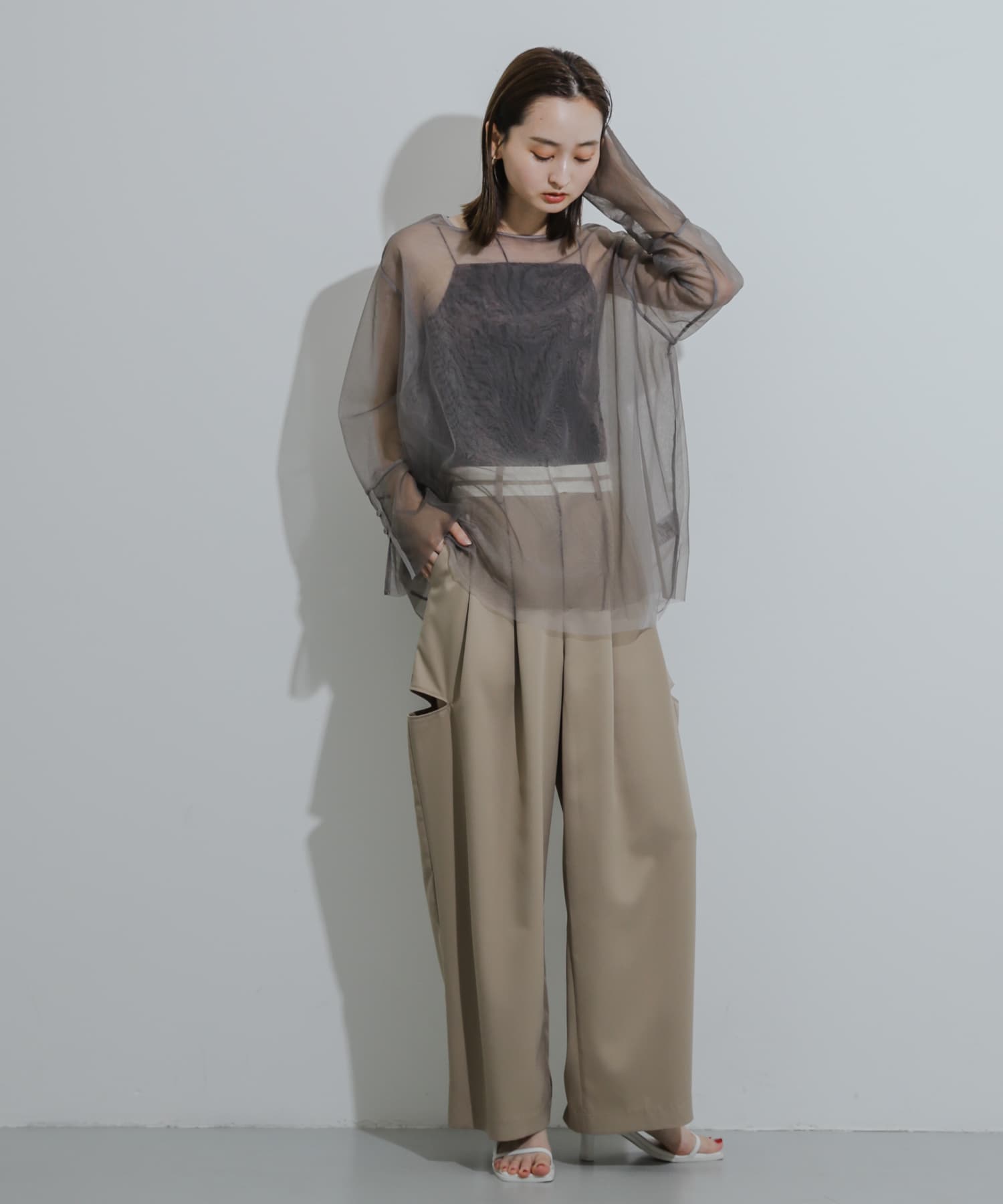 BEIGE