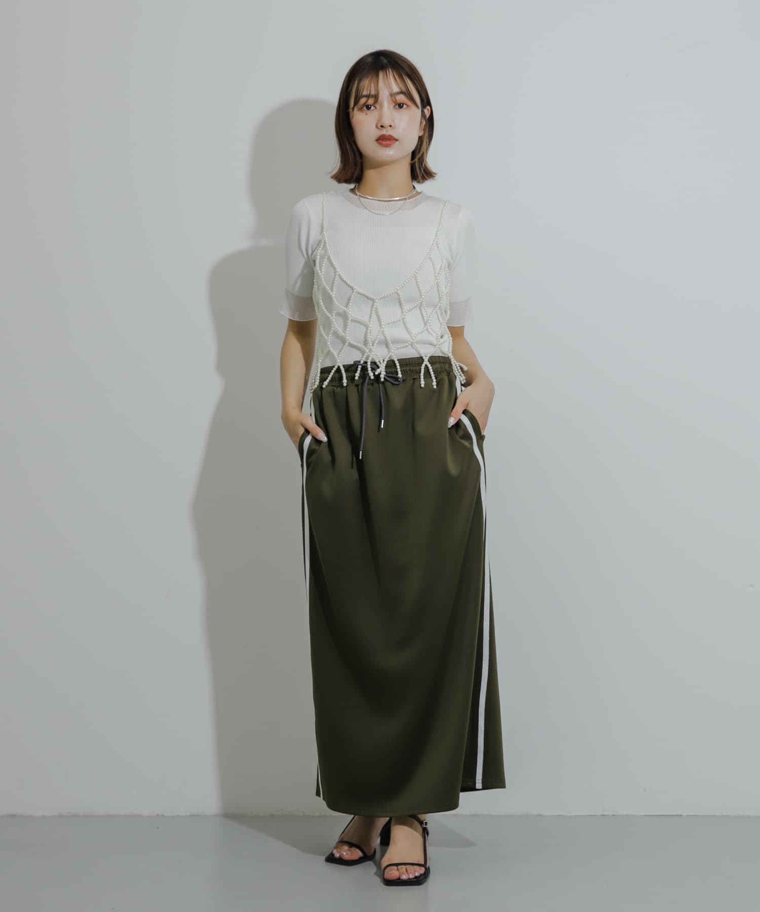 KHAKI