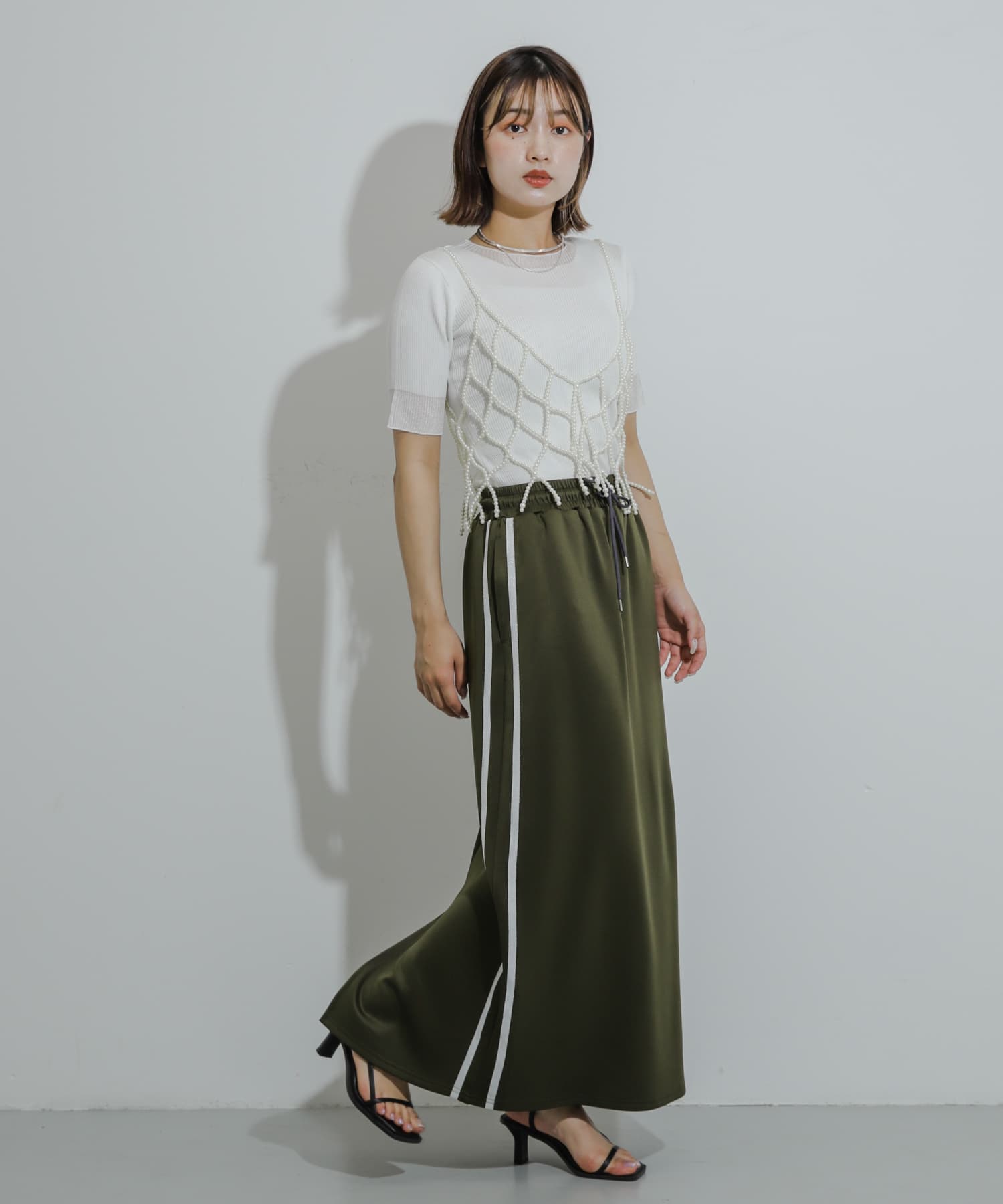 KHAKI