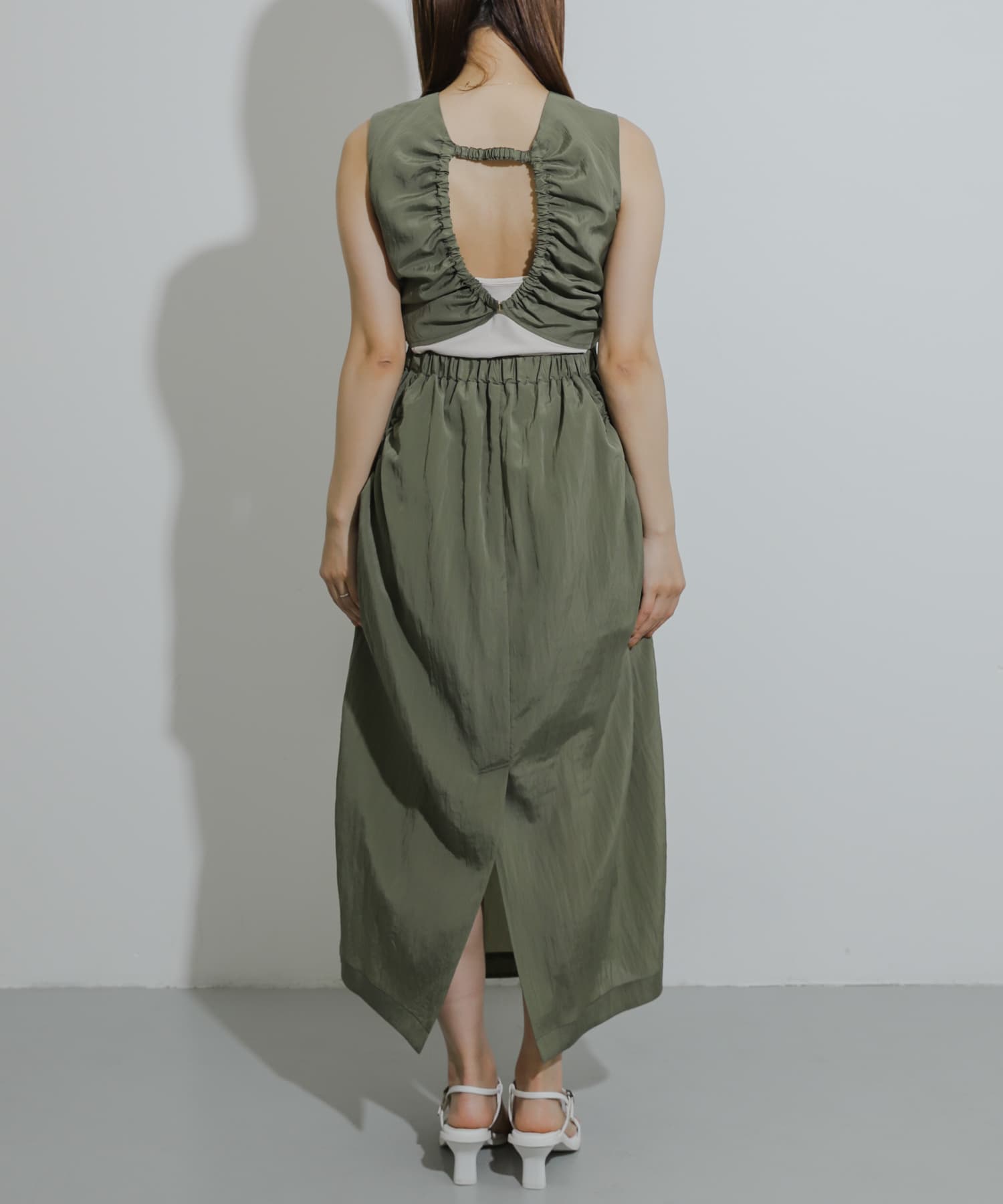 KHAKI