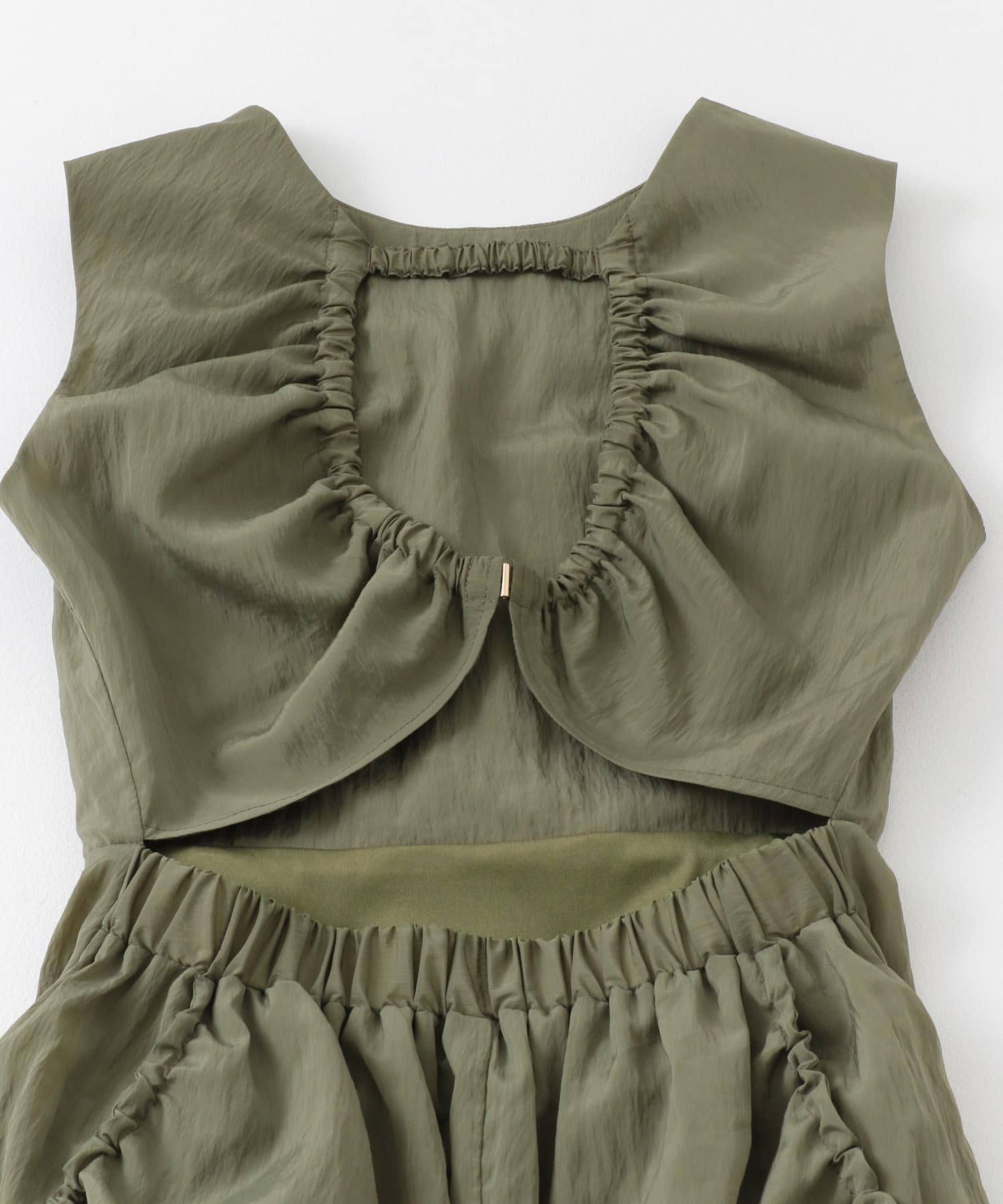 ナイロンギャザーコクーンワンピース KHAKI COMPACT