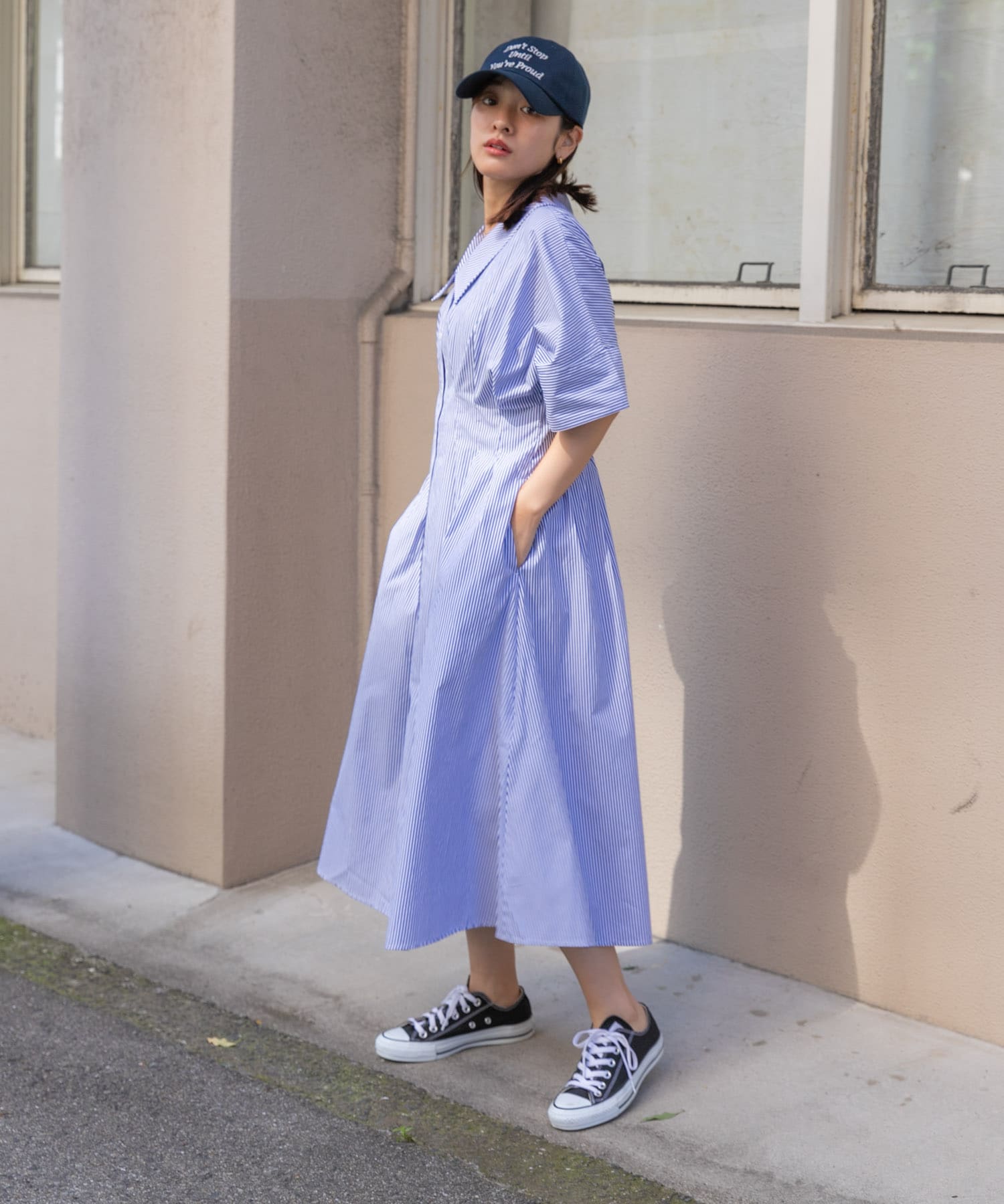 BLU×WHT