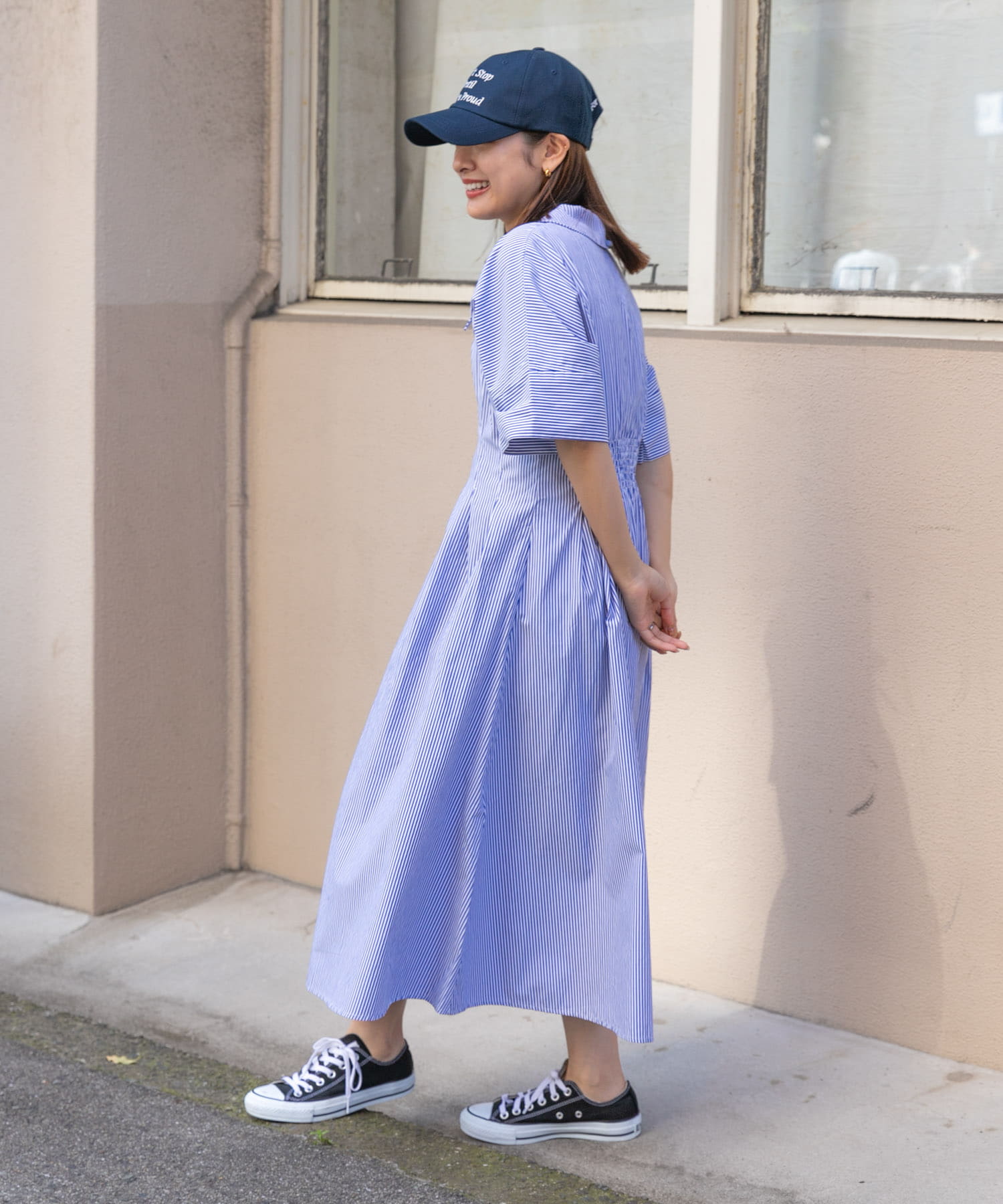 BLU×WHT
