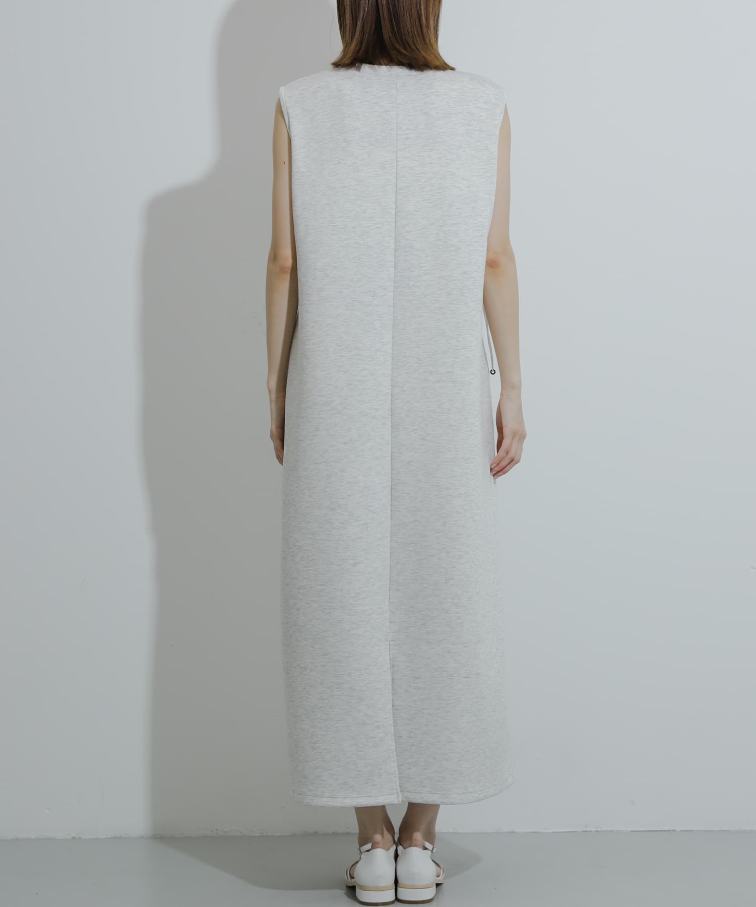 身長：169cm サイズ：one