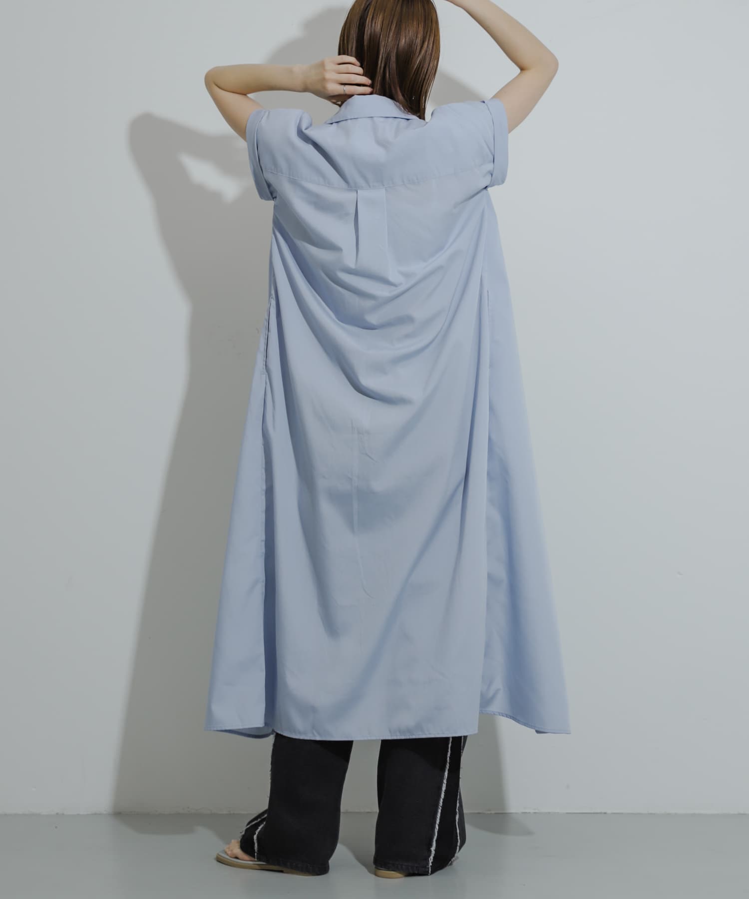 L.BLU×WHT