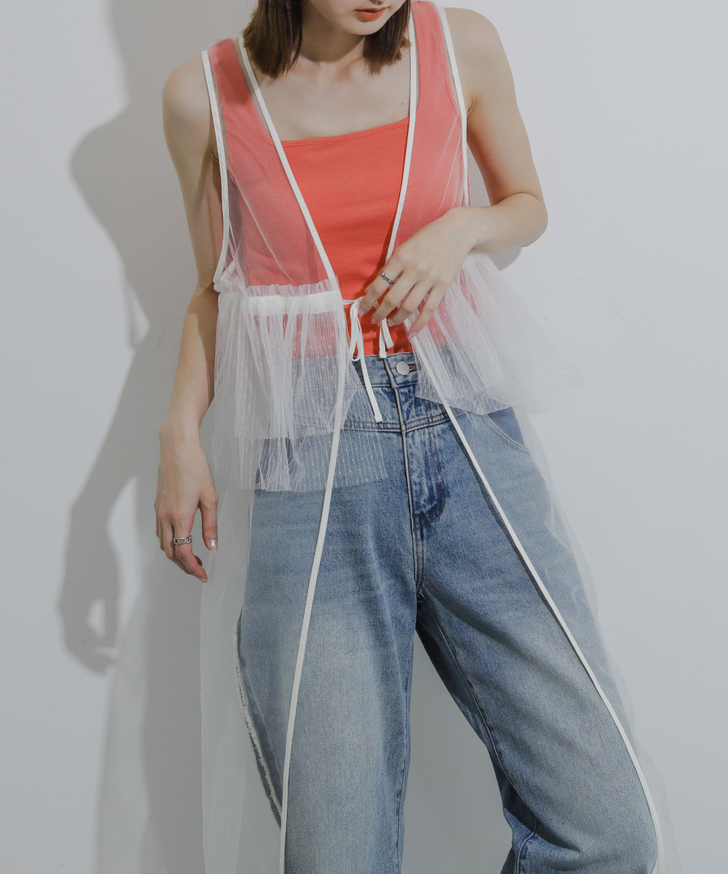 OFF WHITE