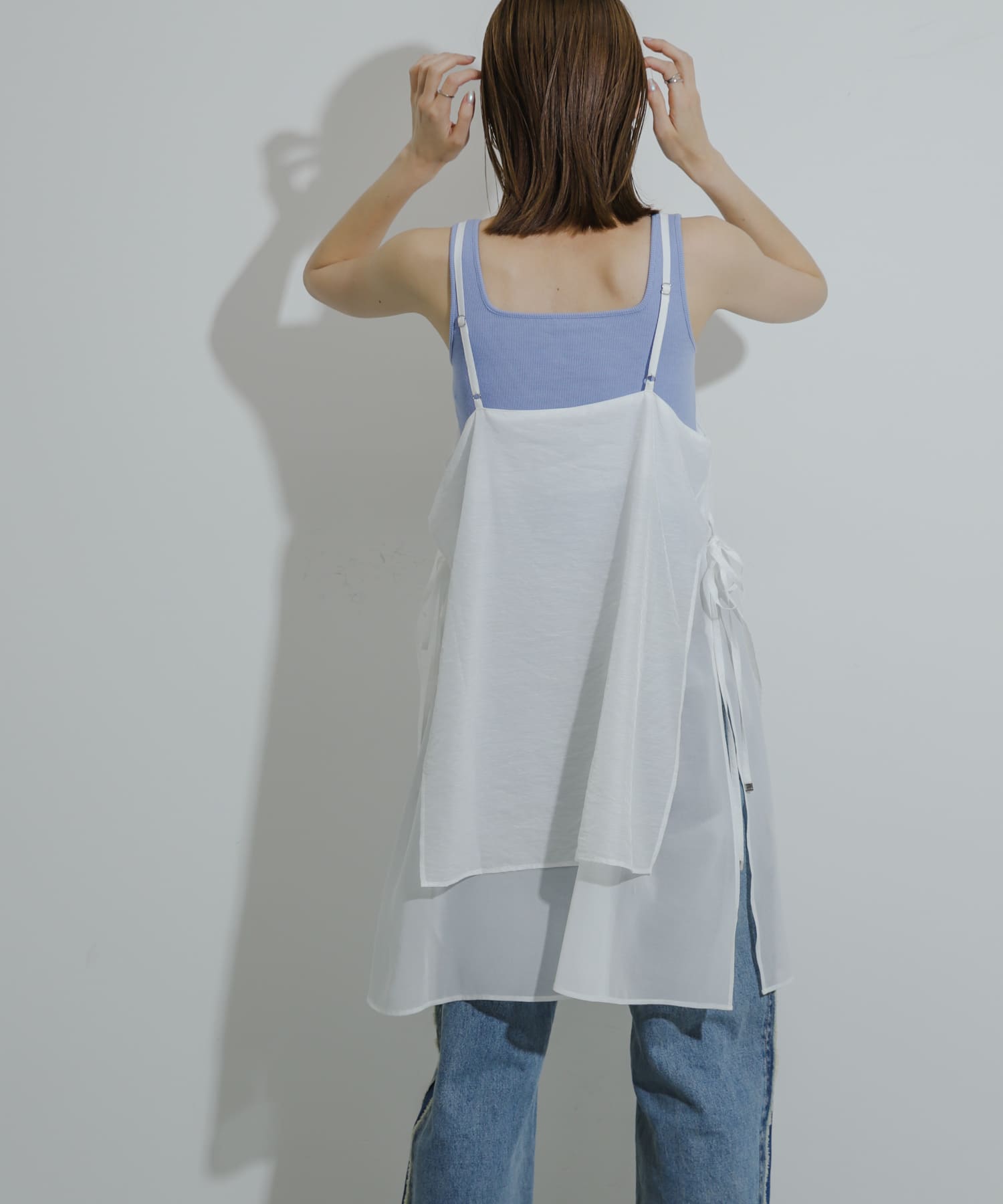 OFF WHITE
