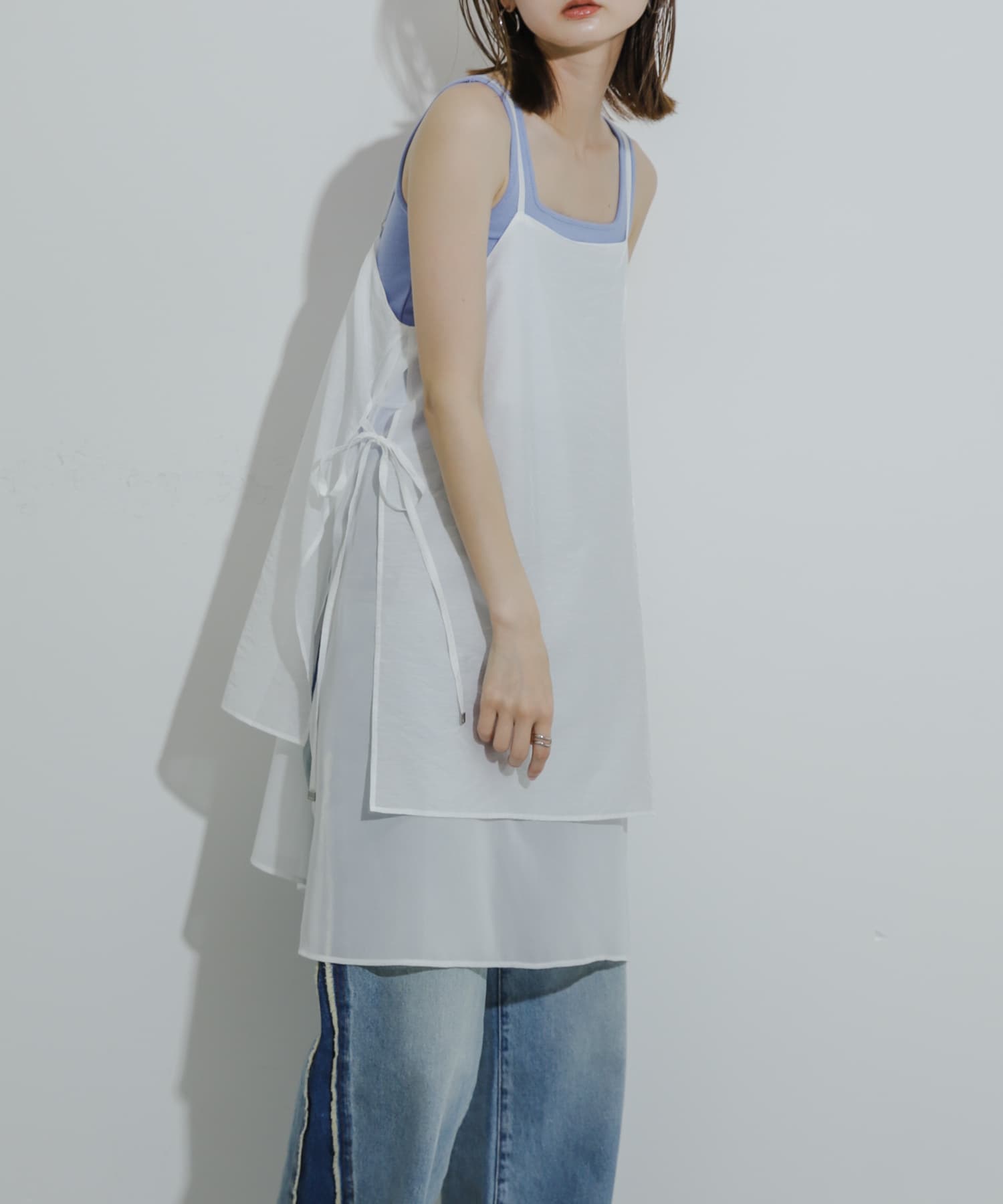 OFF WHITE