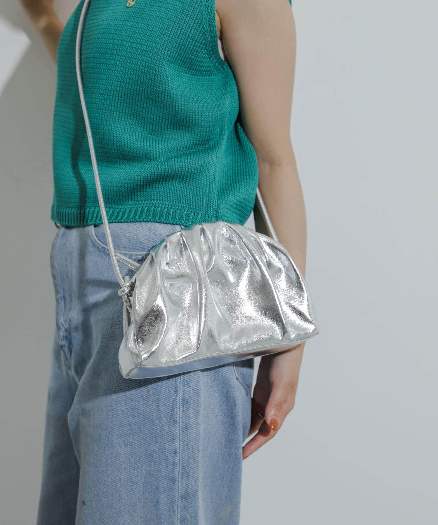 マンドゥーショルダーバッグ SILVER one