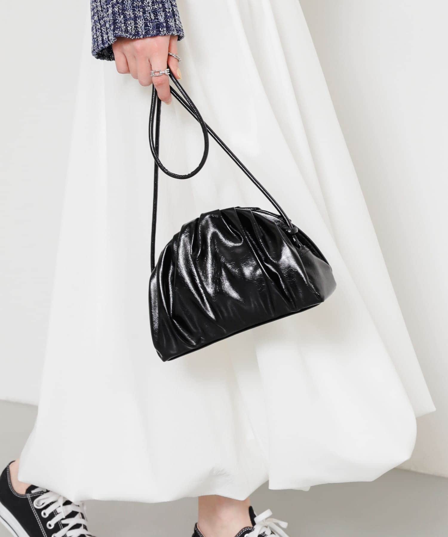 マンドゥーショルダーバッグ BLACK one