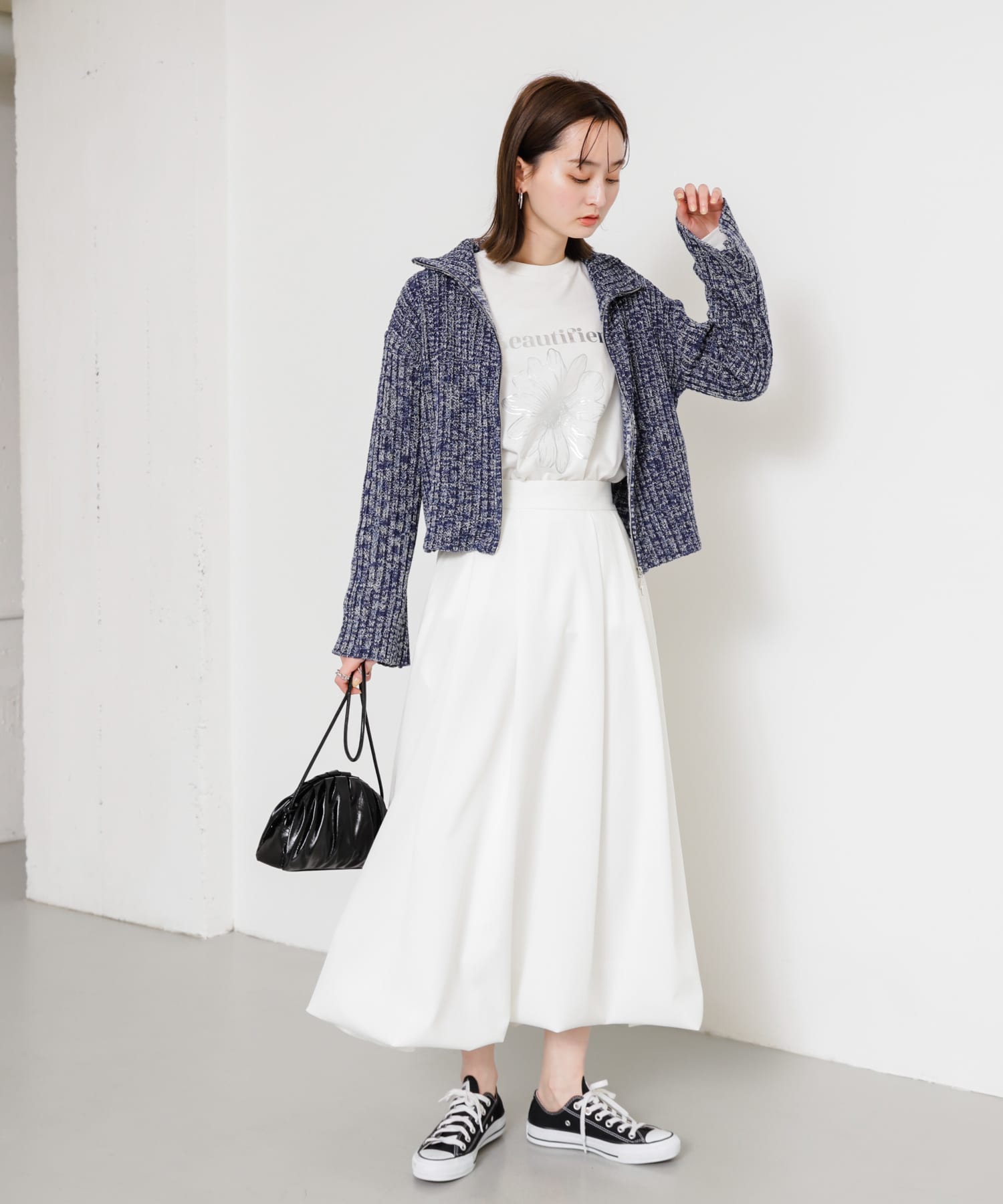 マンドゥーショルダーバッグ BLACK one