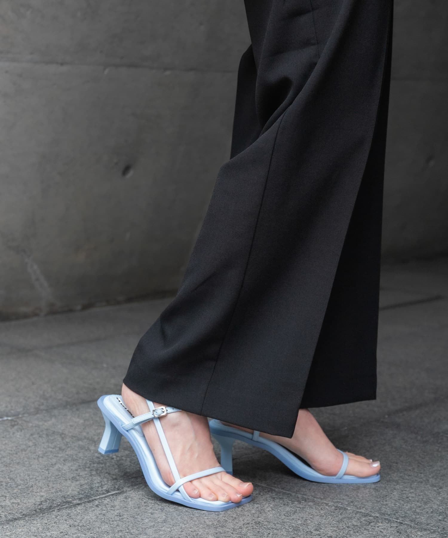 ワイドスクエアストラップサンダル L.BLUE S