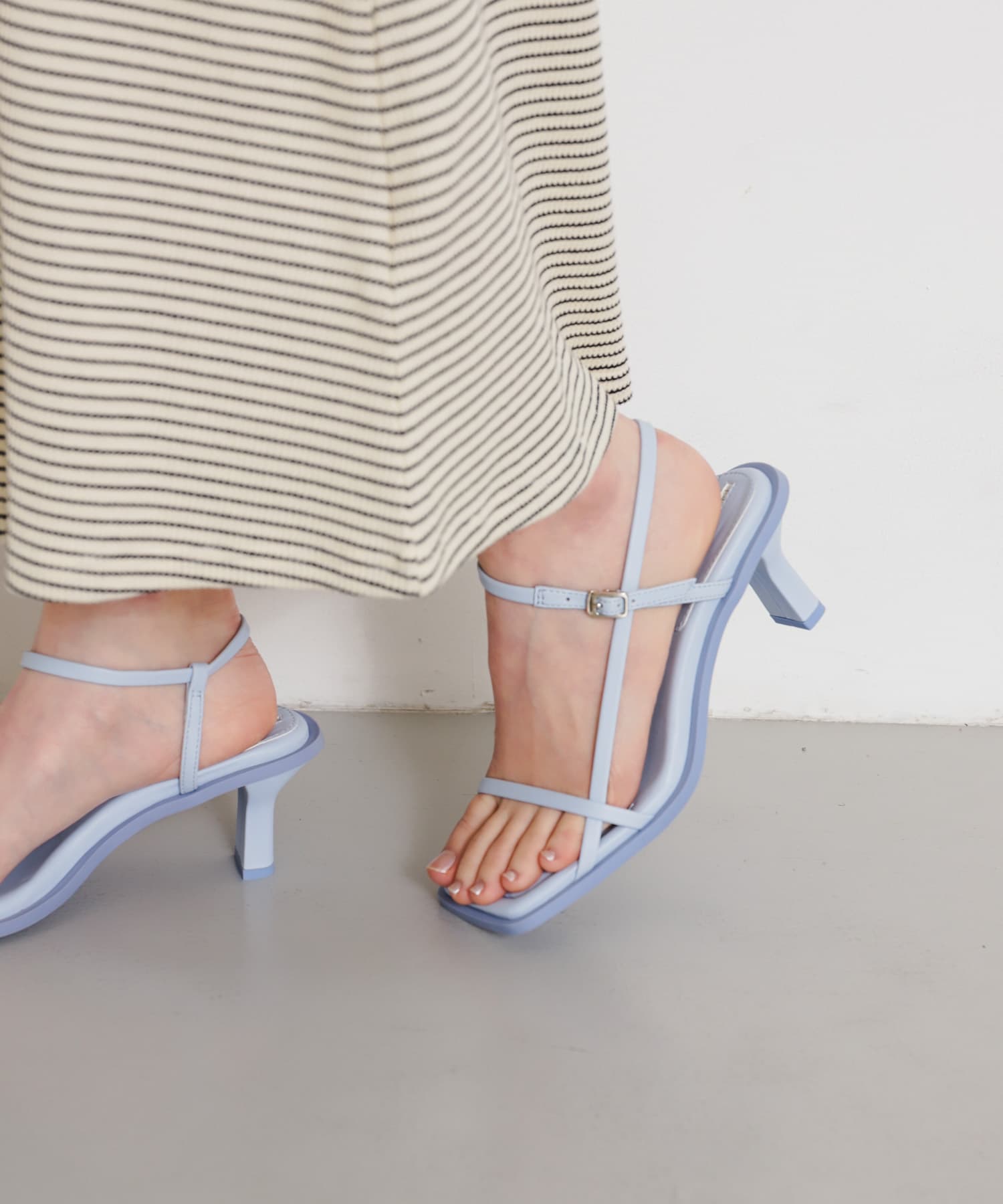 ワイドスクエアストラップサンダル L.BLUE S