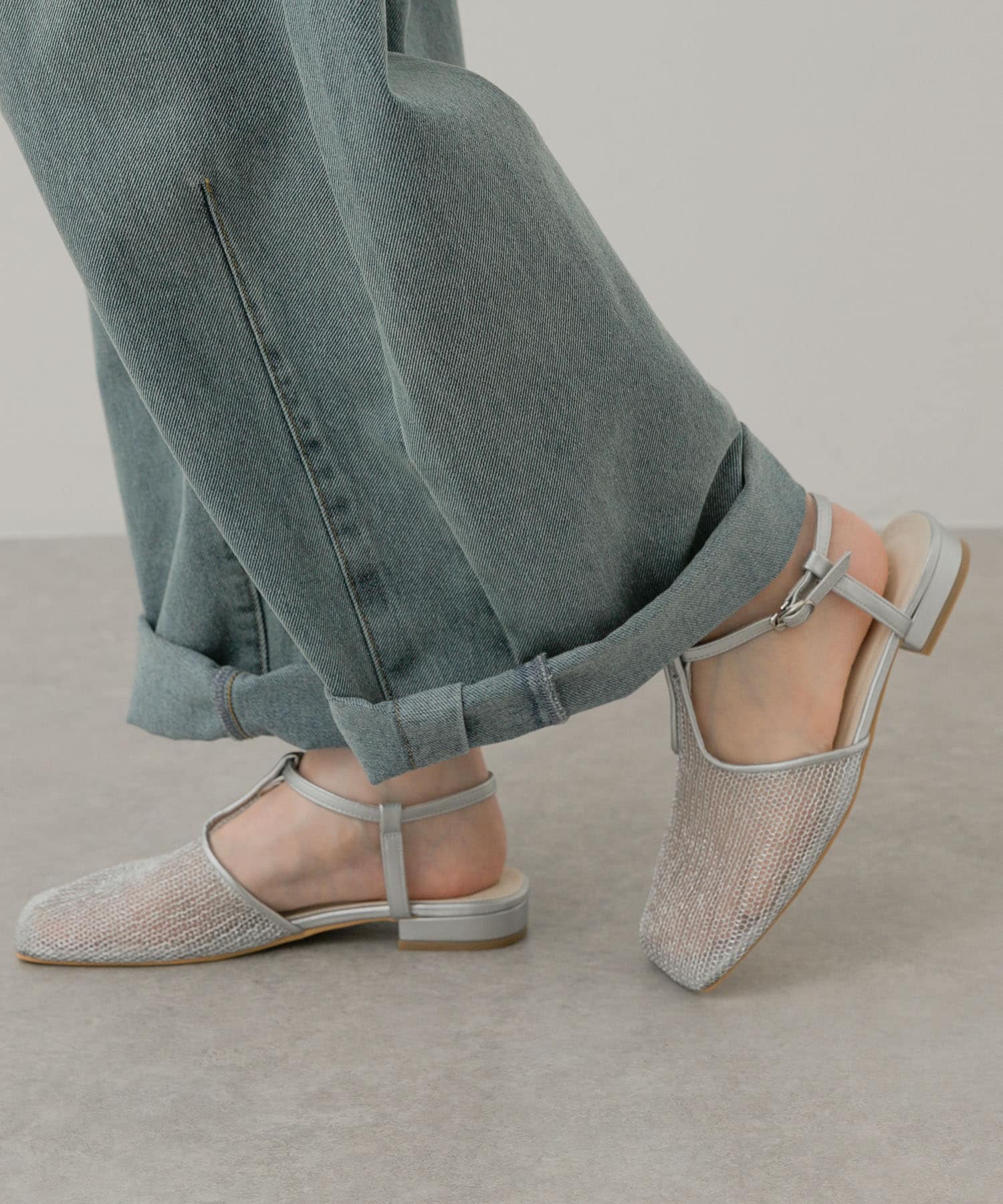 Tストラップメッシュサンダル SILVER S