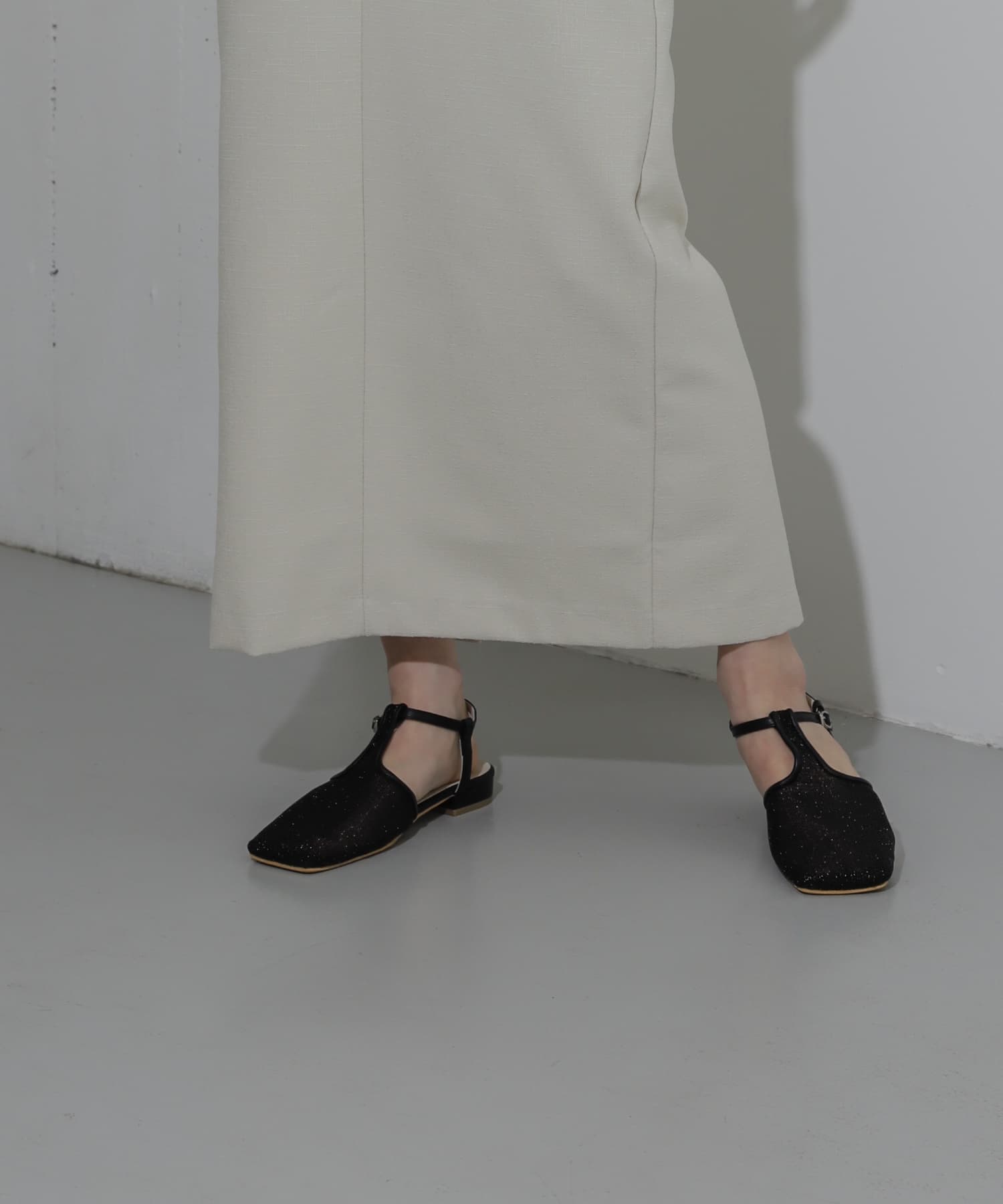 Tストラップメッシュサンダル BLACK S