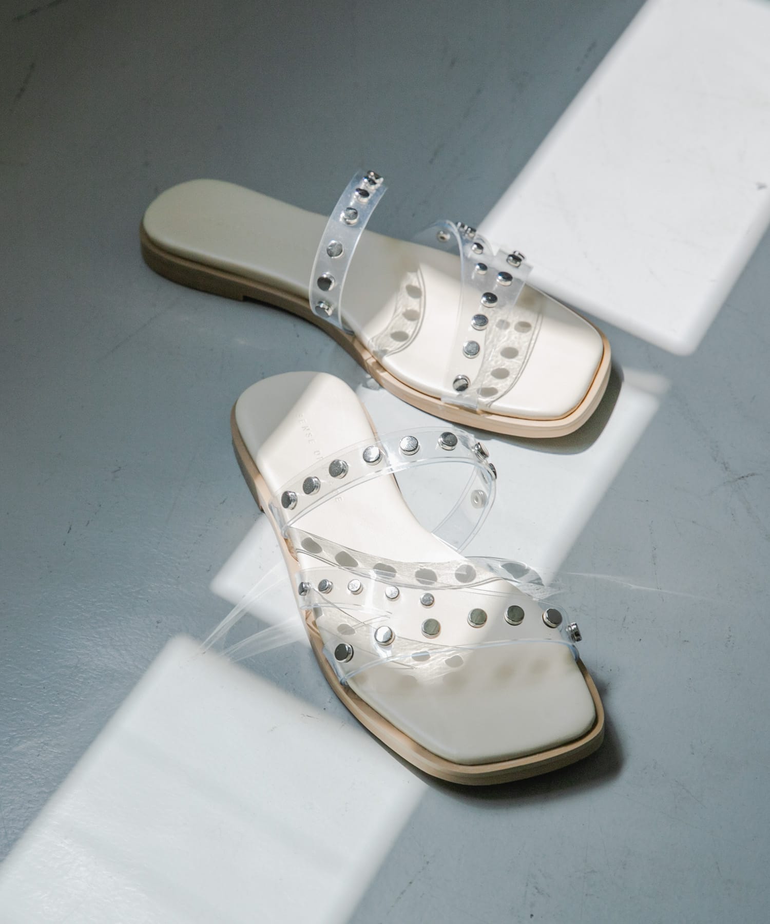スタッズフラットサンダル IVORY S