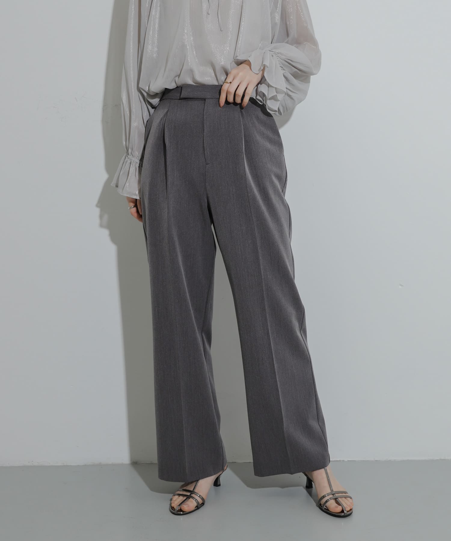 エナメルストラップサンダル CHARCOAL S