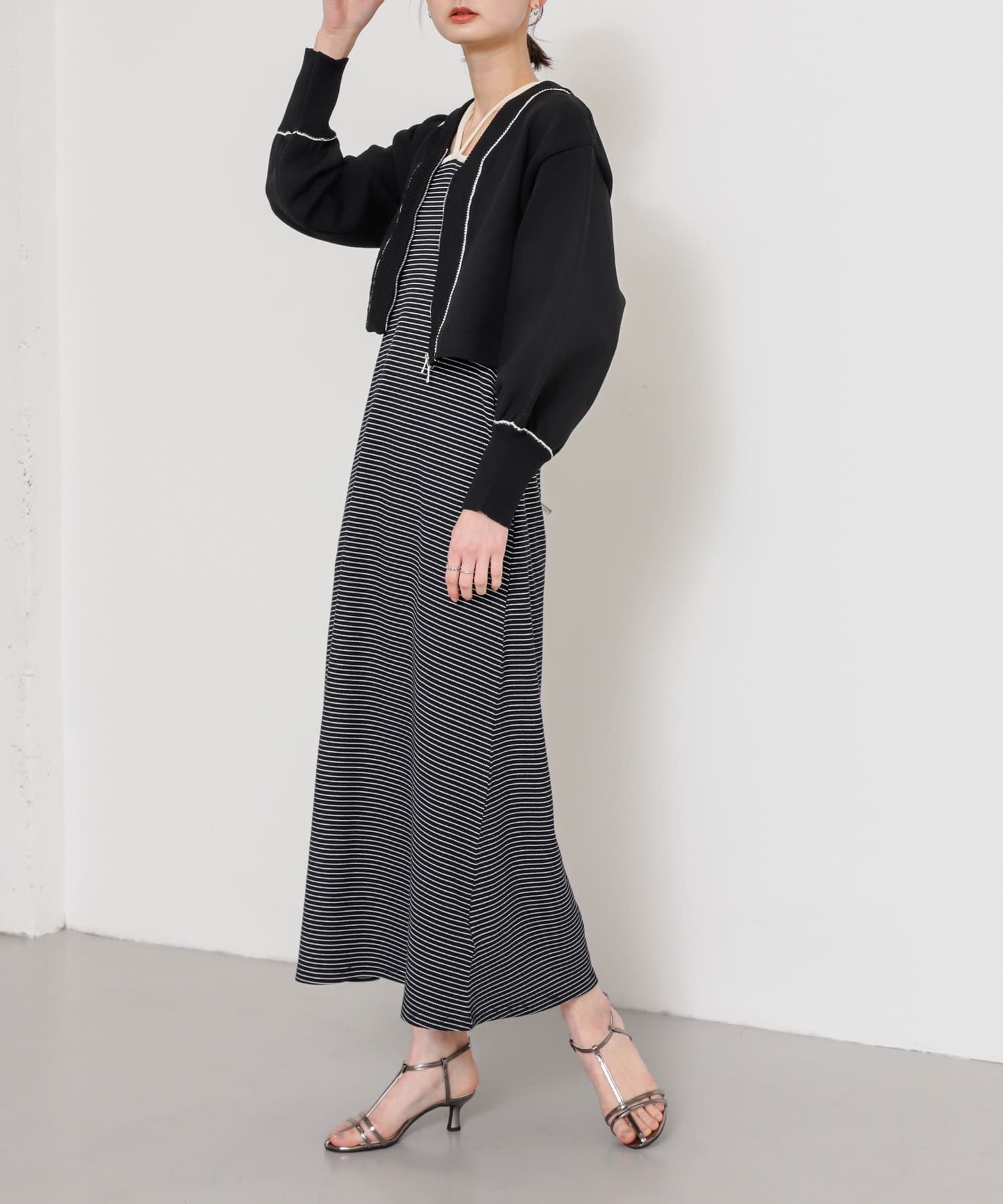エナメルストラップサンダル CHARCOAL M