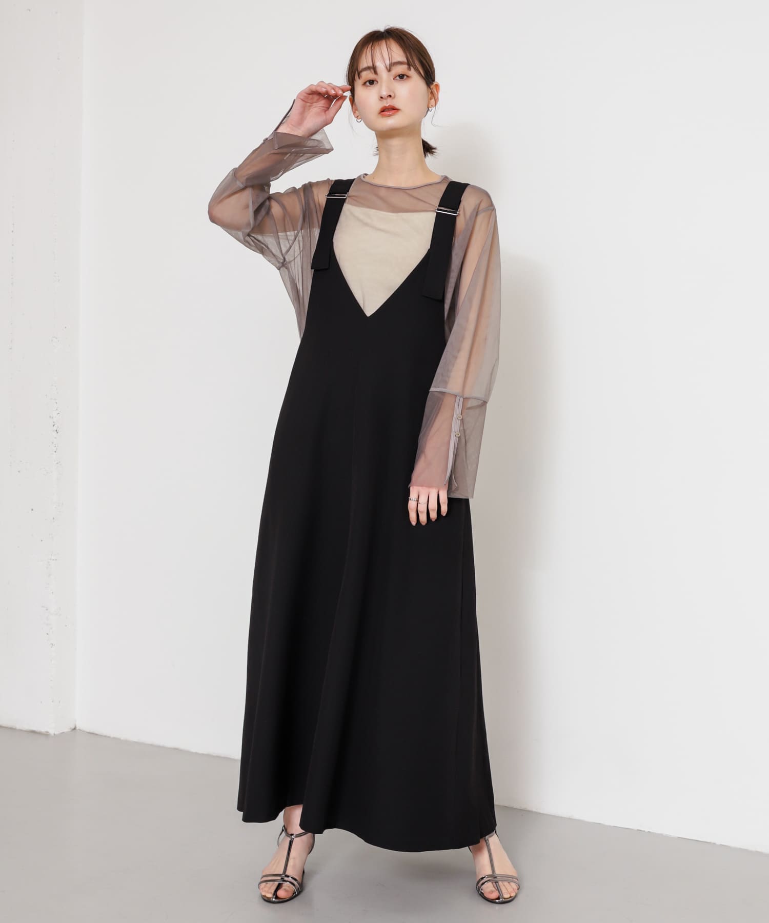 エナメルストラップサンダル CHARCOAL L