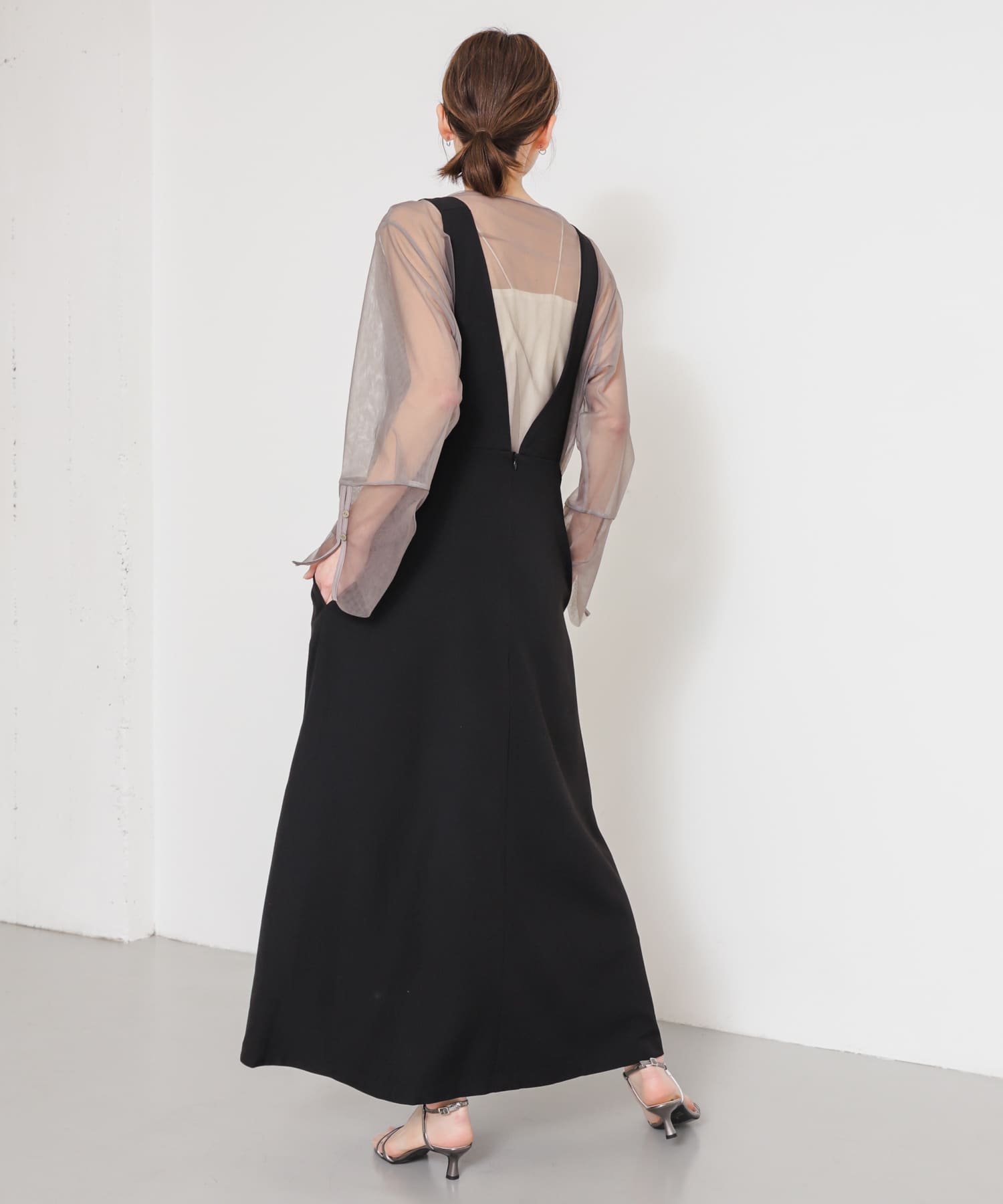 エナメルストラップサンダル CHARCOAL L