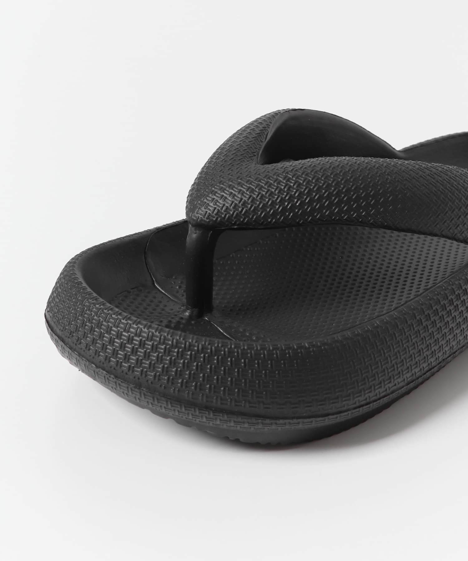 『WEB限定』トングクッションサンダル BLACK 24