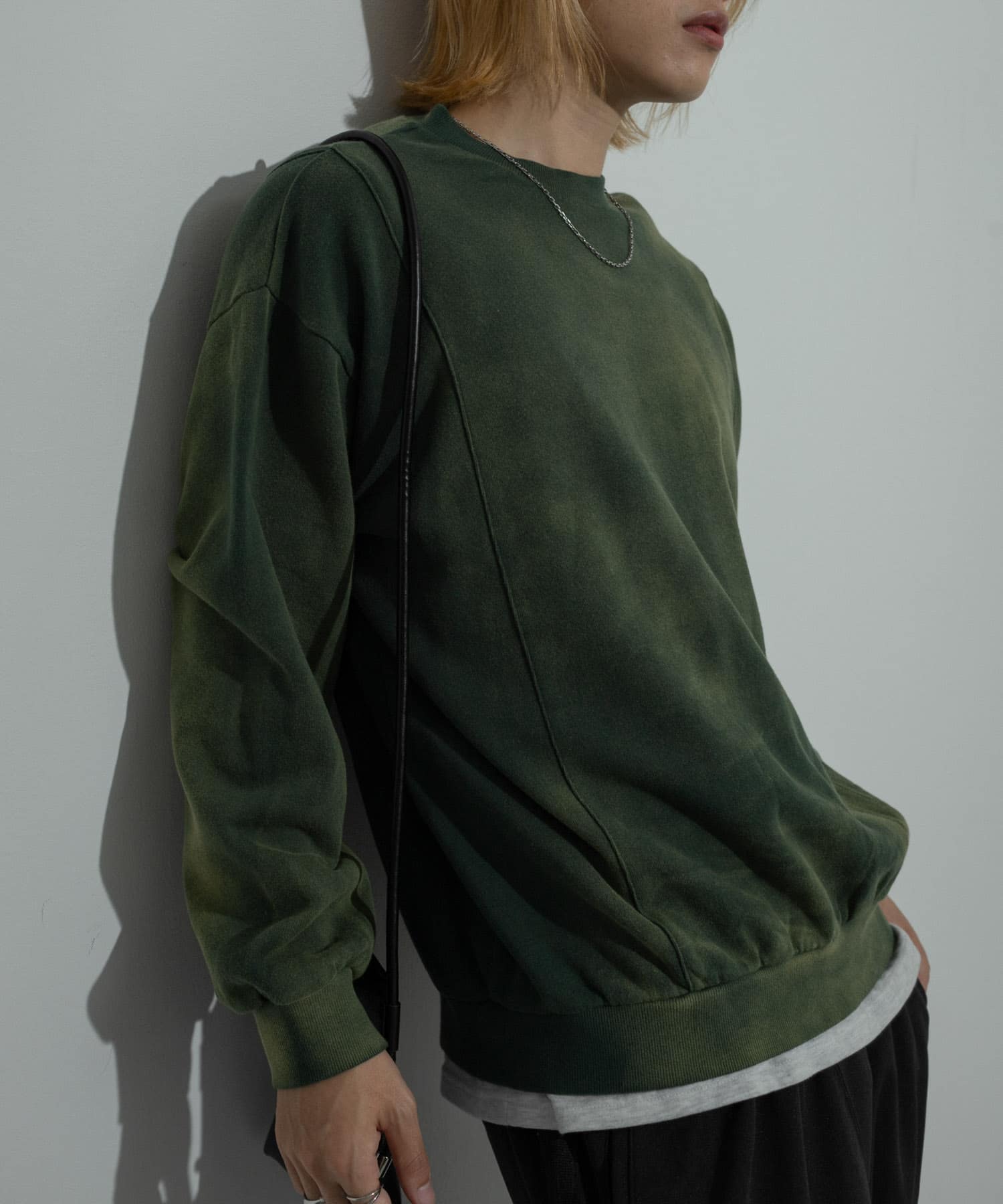 GREEN