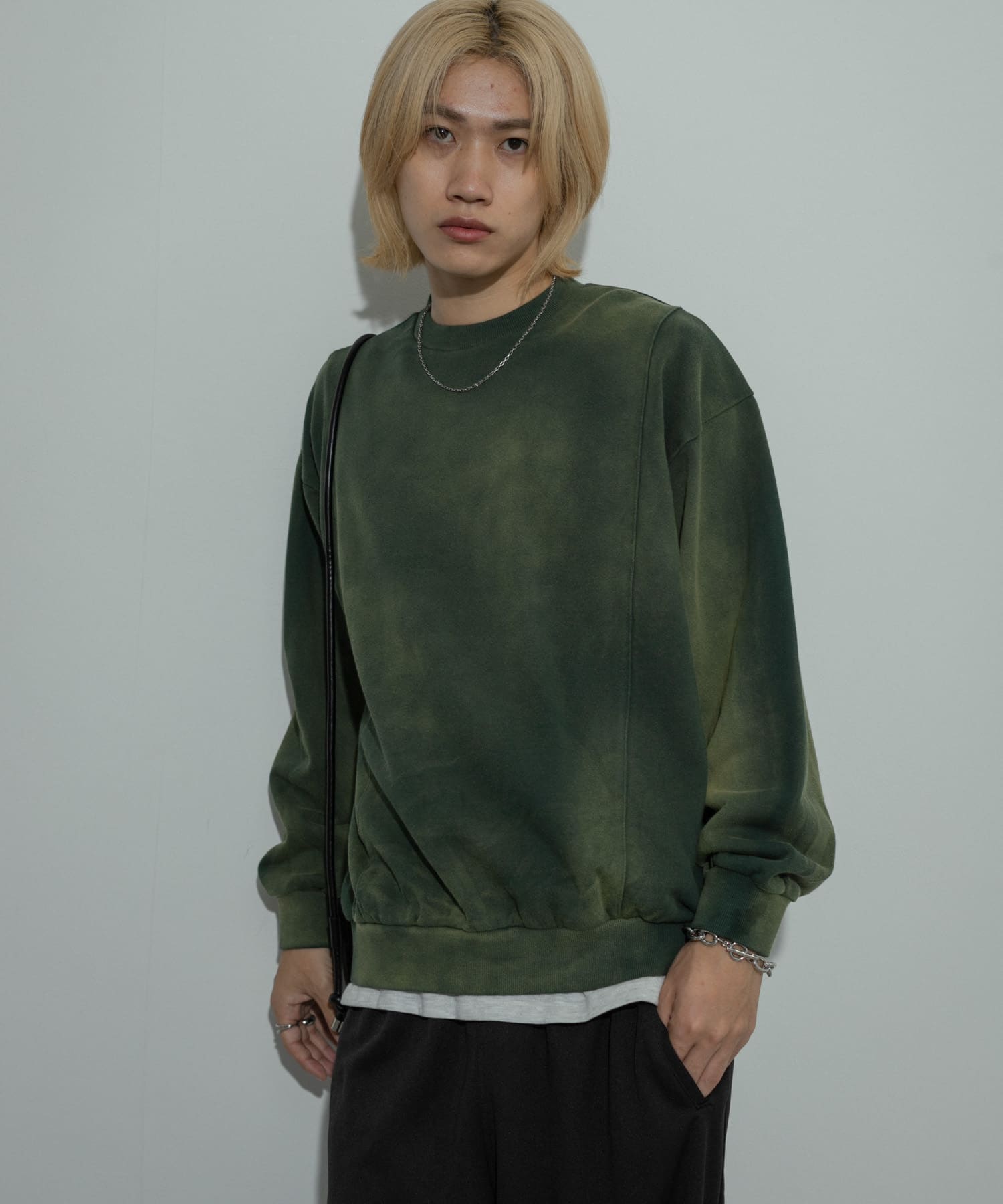 GREEN