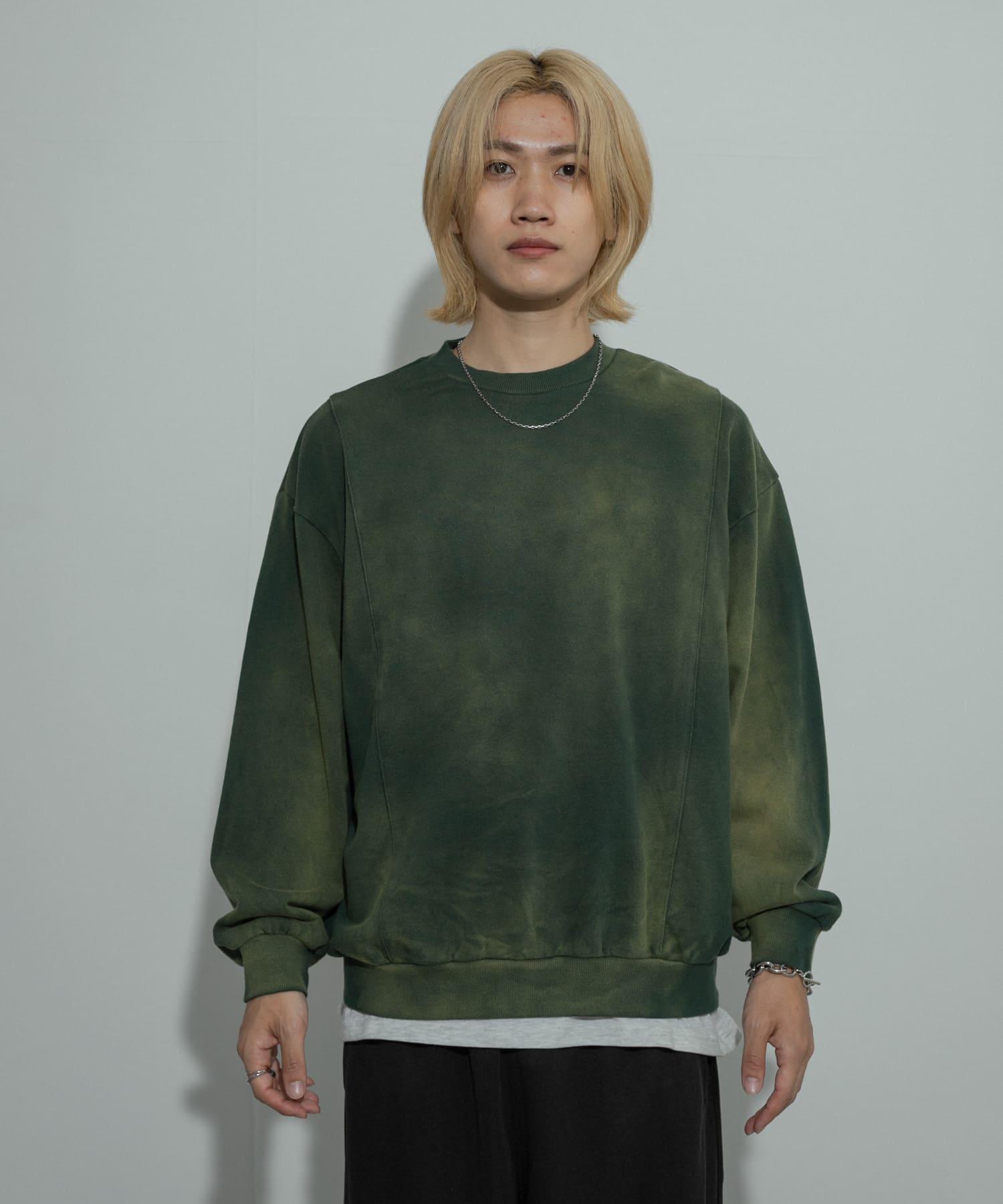 GREEN