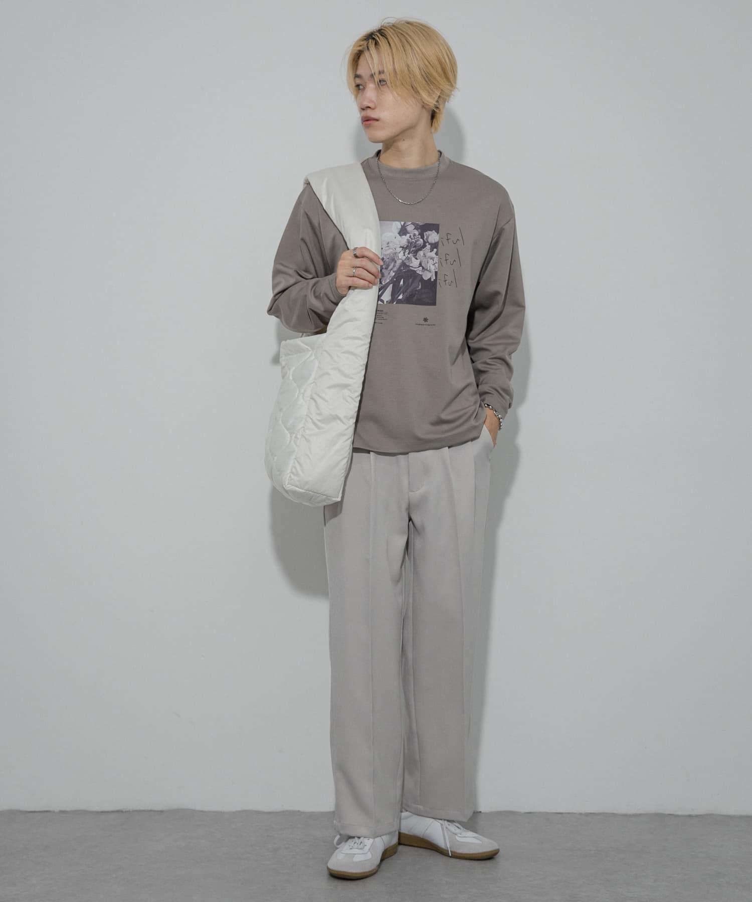 GRAY