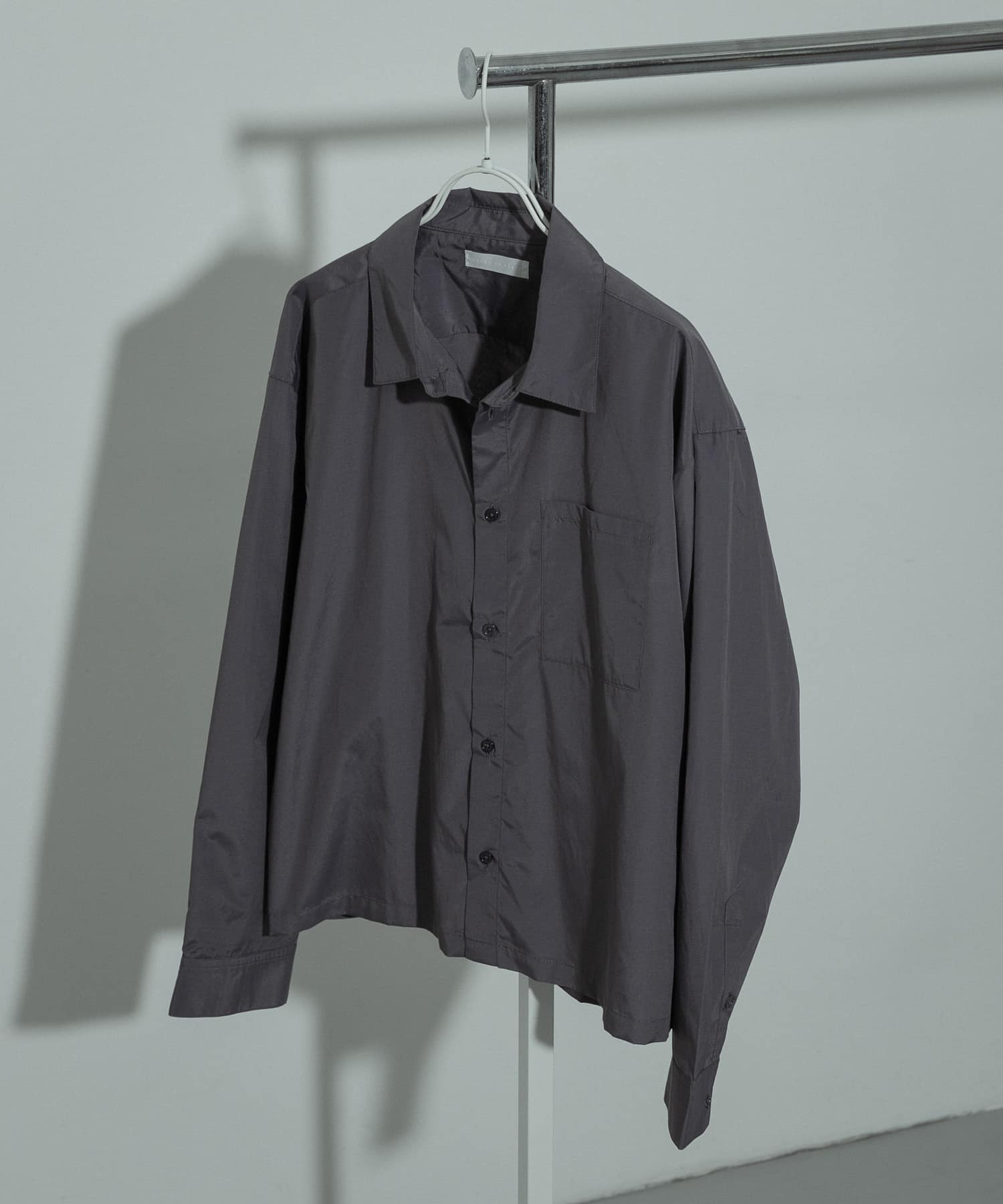 『ユニセックス』アソートボクシーシャツ CHARCOAL M