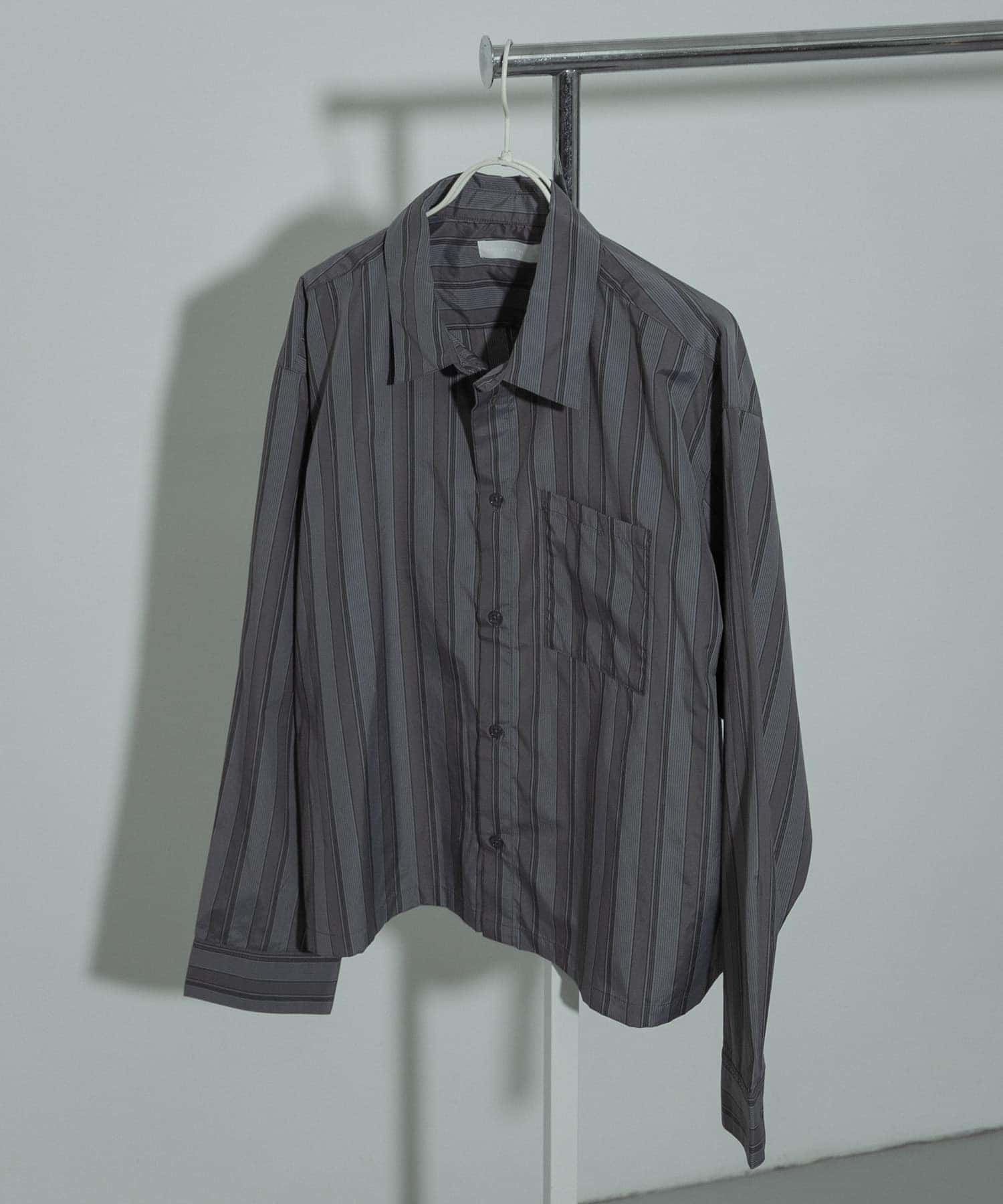 『ユニセックス』アソートボクシーシャツ CHA STRIPE M