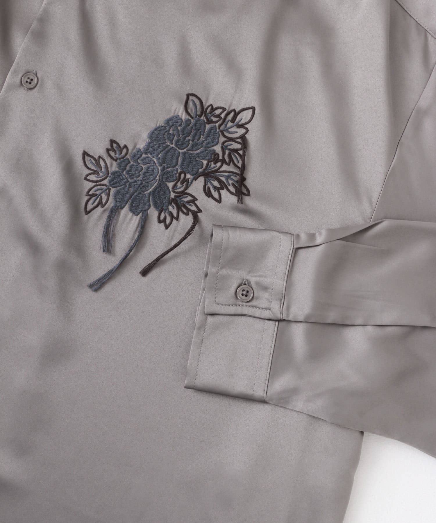 ボタニカルシシュウロングスリーブシャツ GRAY M