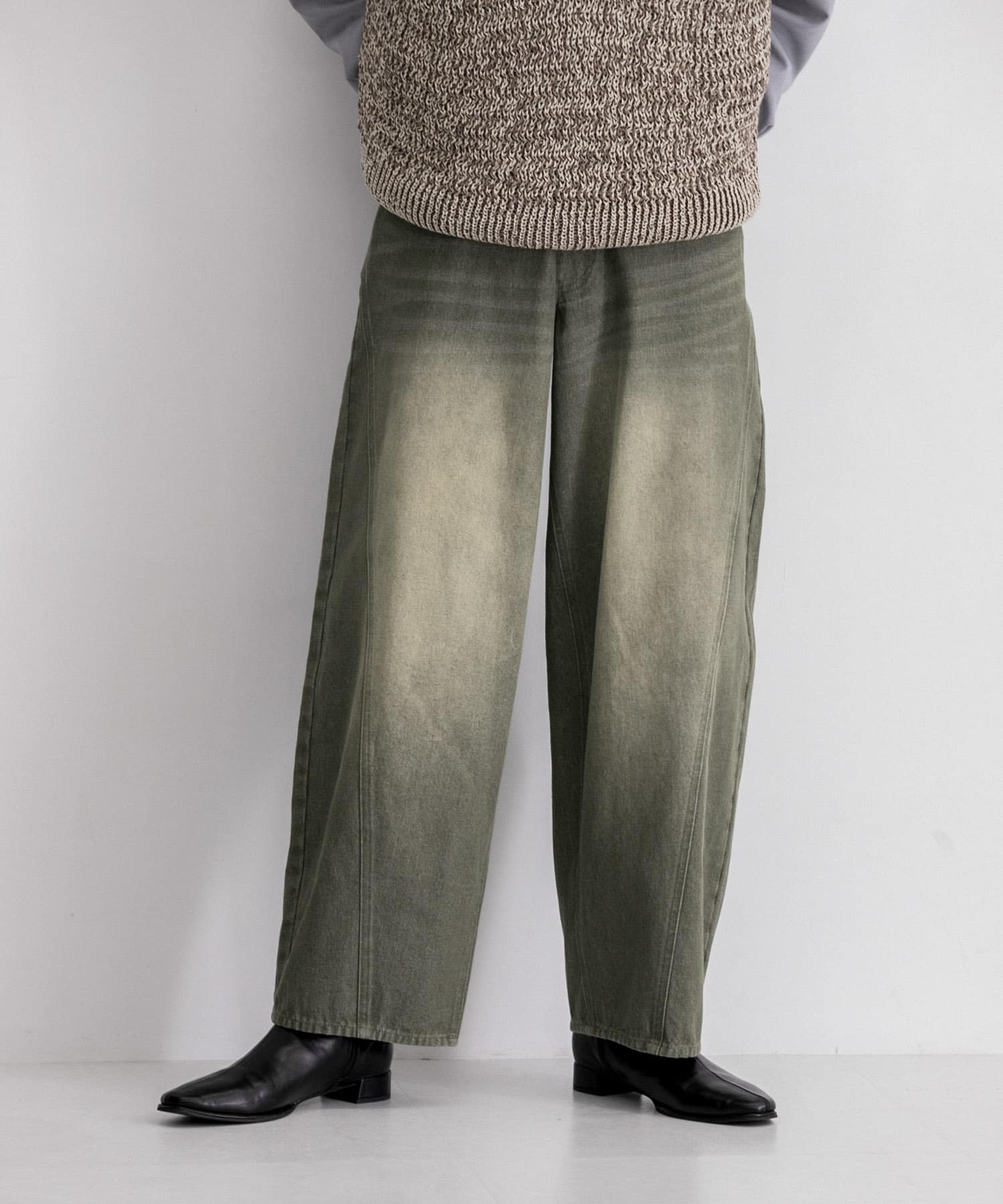 GREEN