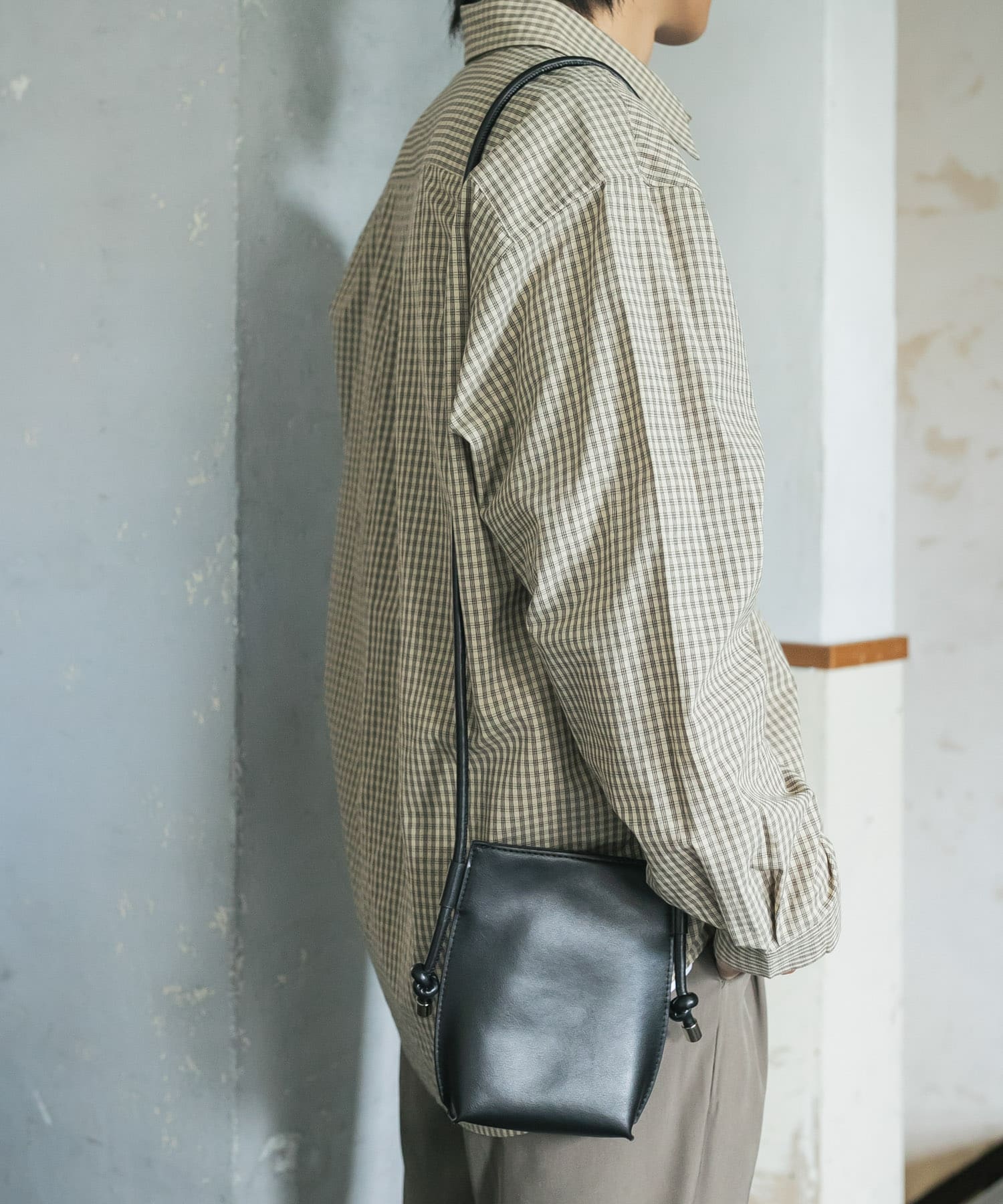 コードショルダーバッグ BLACK one